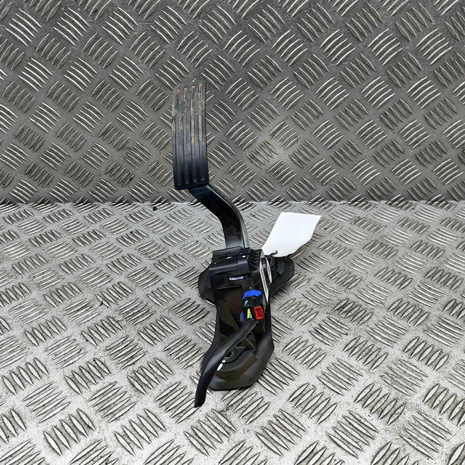 Ford Ranger Throttle Pedal Throttle Pedal — FORD RANGER (TKE) (2011-...) —...