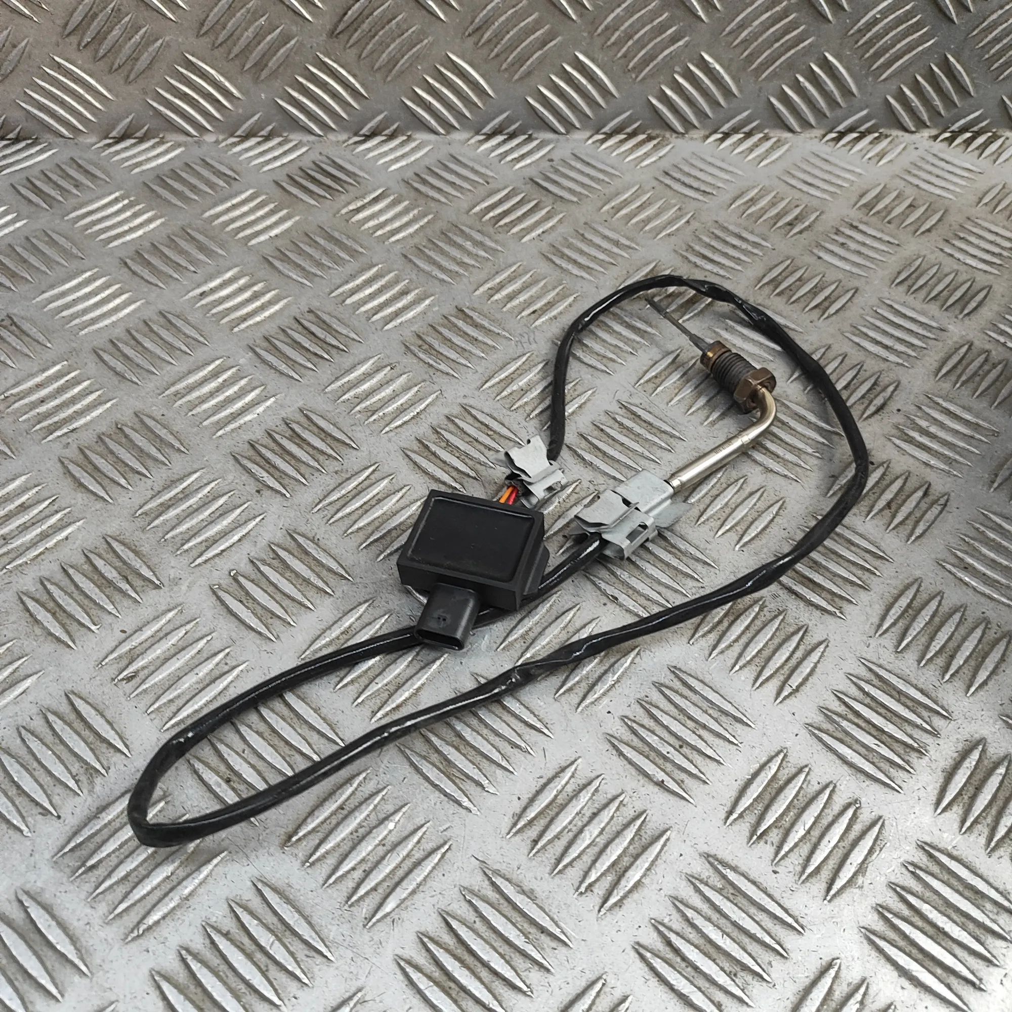 Mercedes-Benz GLE (W167) Датчик температура для выхлопной газ Exhaust gas temperature sensor — MERCEDES BENZ ...