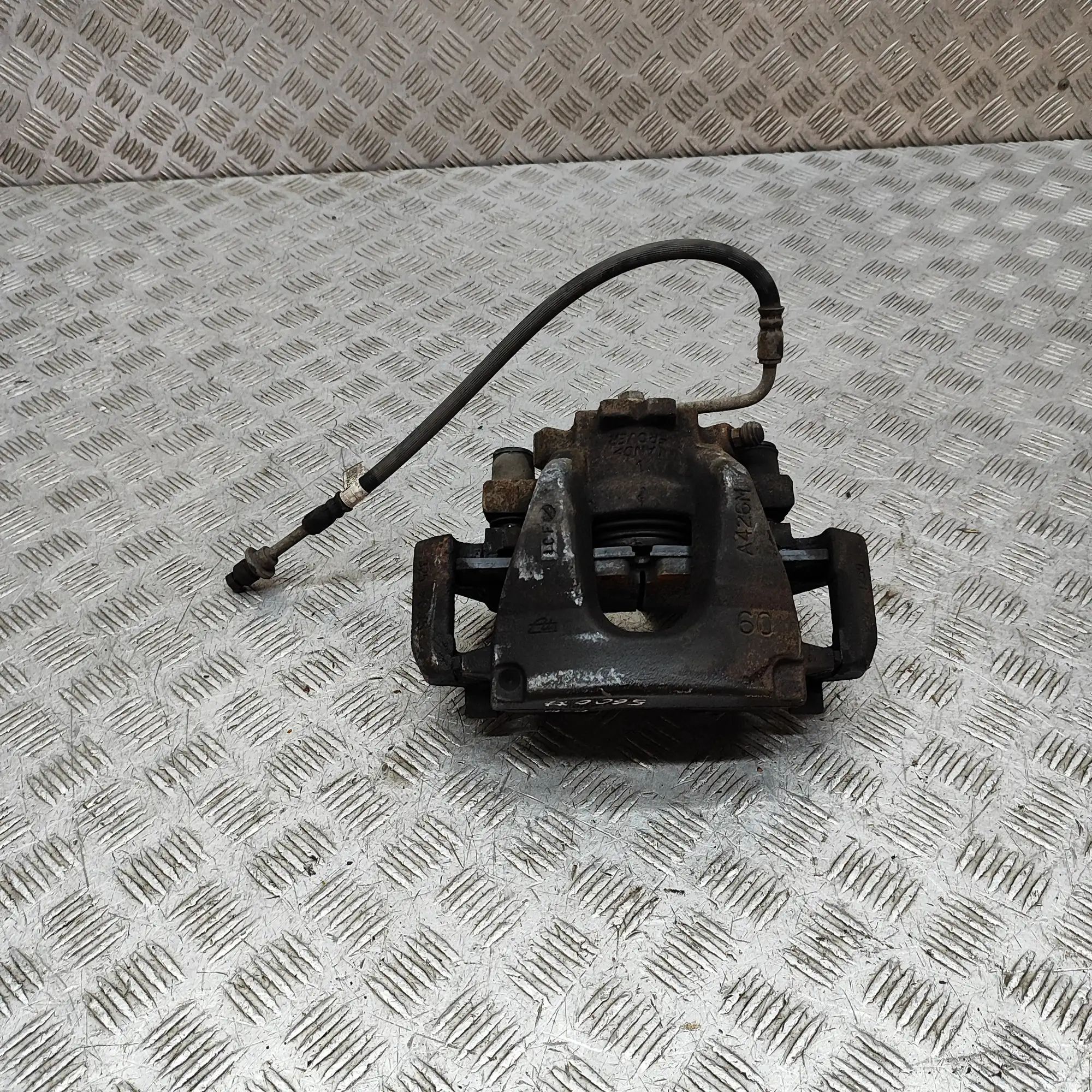 Land Rover Range Rover Velar Brake caliper — front right Brake caliper — front right — LAND ROVER RANGE ...