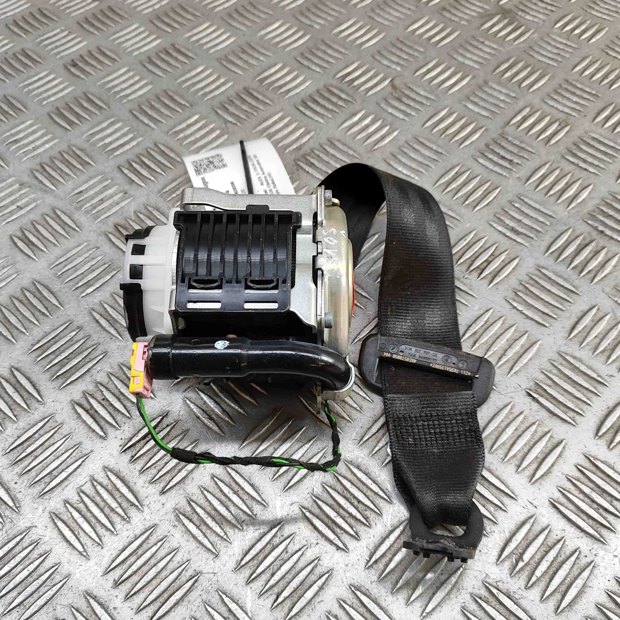 Audi e-tron Rear Left Seatbelt Rear Left Seatbelt — AUDI E-TRON (GEN) (2018-.....
