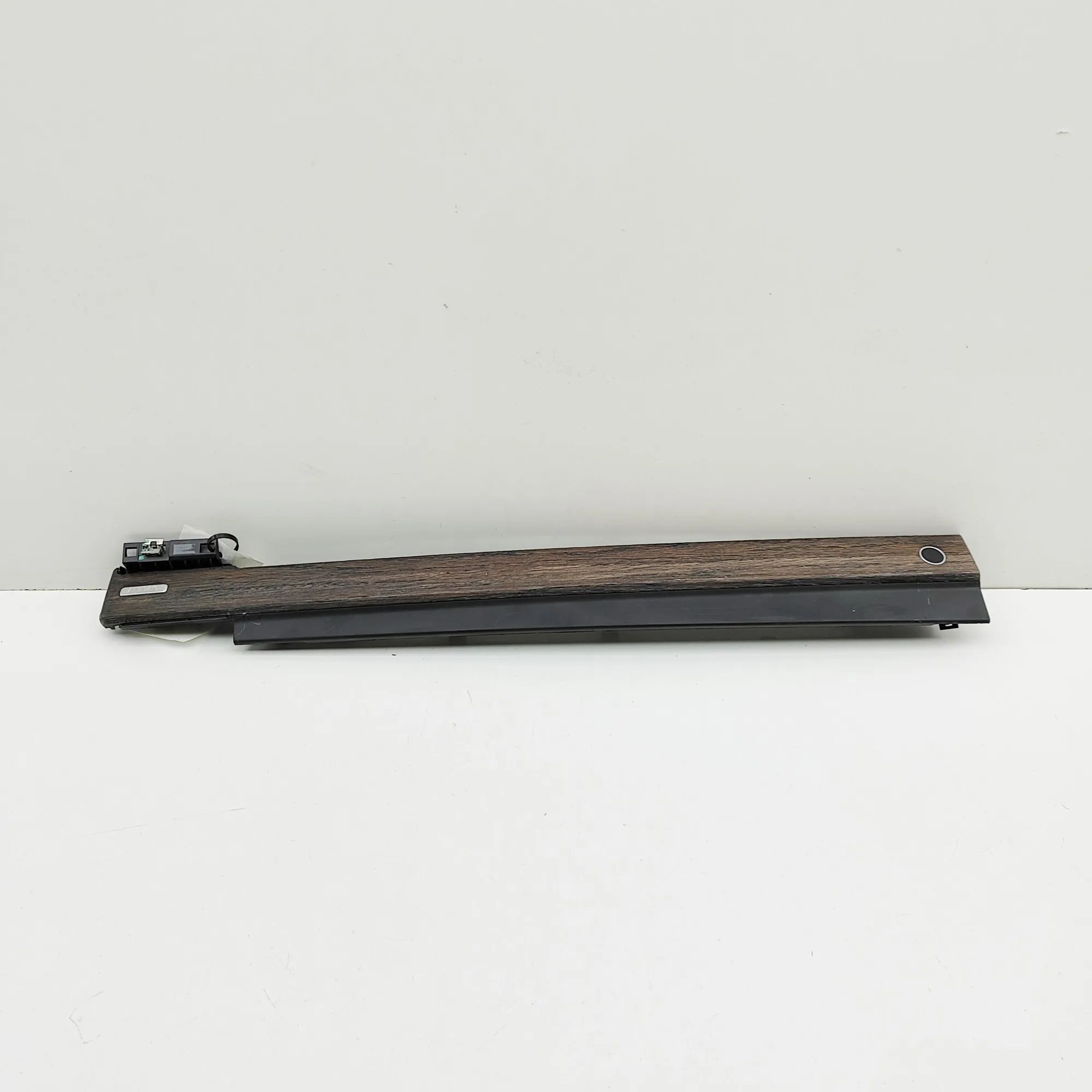 Land Rover Discovery Dashboard Trim