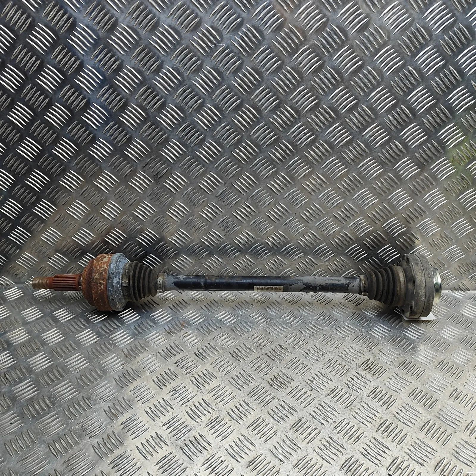 Porsche Cayenne Rear Left Driveshaft Rear Left Driveshaft — PORSCHE CAYENNE (9PA) (2...