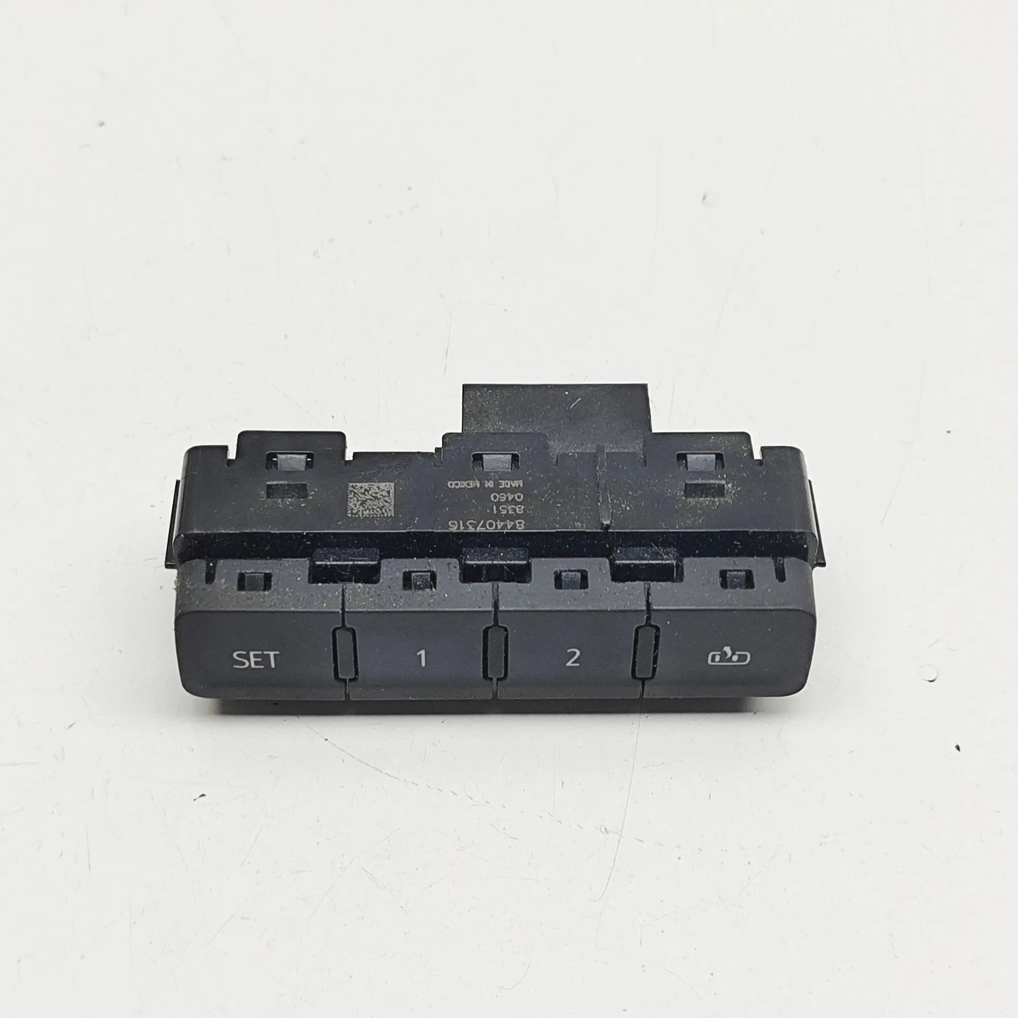 Cadillac Escalade Left Seat Control Switches Left Seat Control Switches — CADILLAC ESCALADE ...