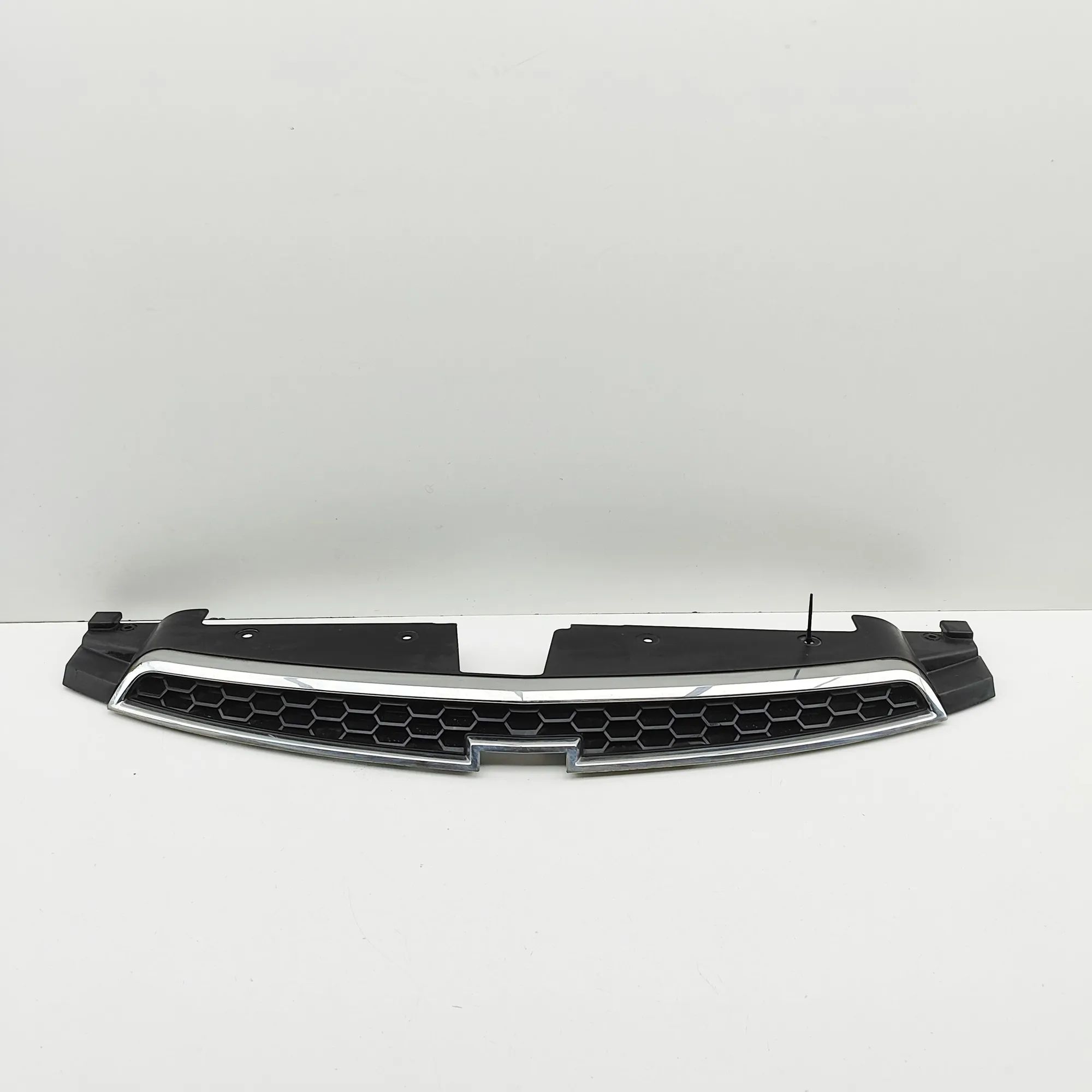 Chevrolet Cruze Radiator Grille Radiator grille — CHEVROLET CRUZE (J300) (2009-...