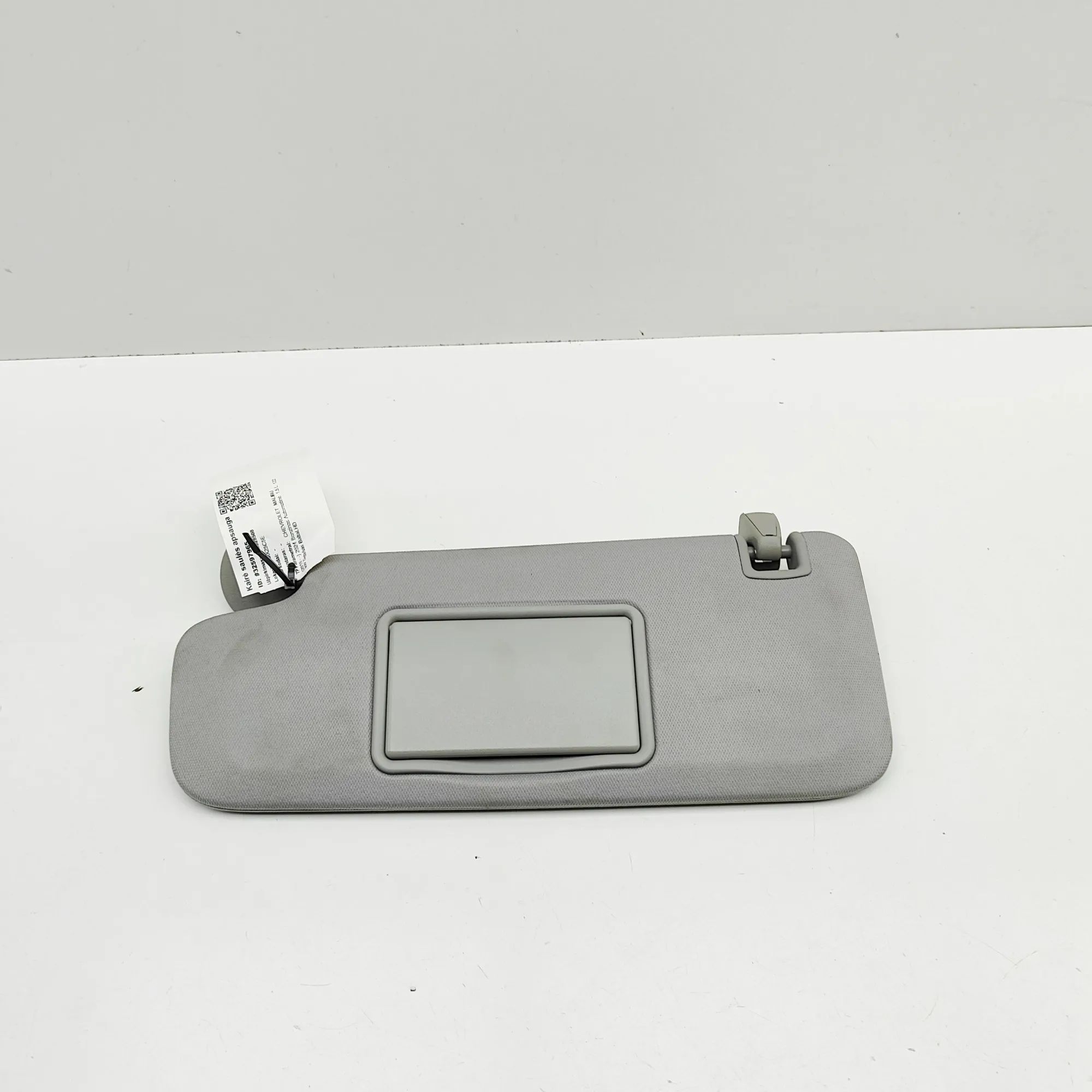 Chevrolet Malibu Left Side Sun Visor Left Side Sun Visor — CHEVROLET MALIBU (2015-.....