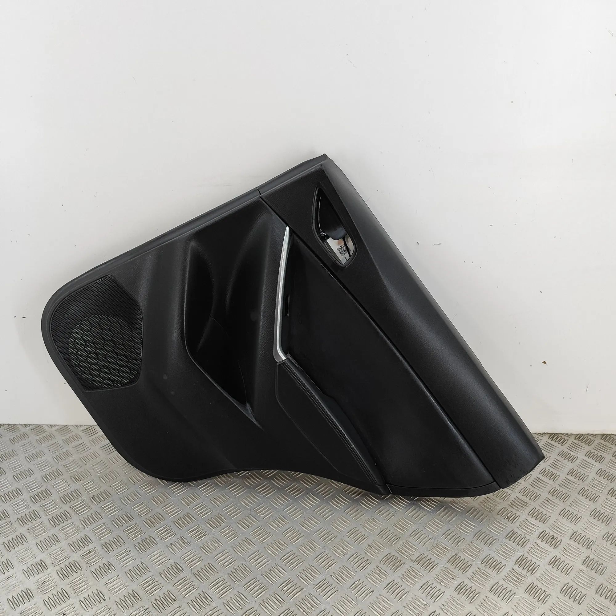 Mazda CX-5 (KE) Rear Right Door Panel Rear Right Door Panel — MAZDA CX-5 (KE, GH) (20...