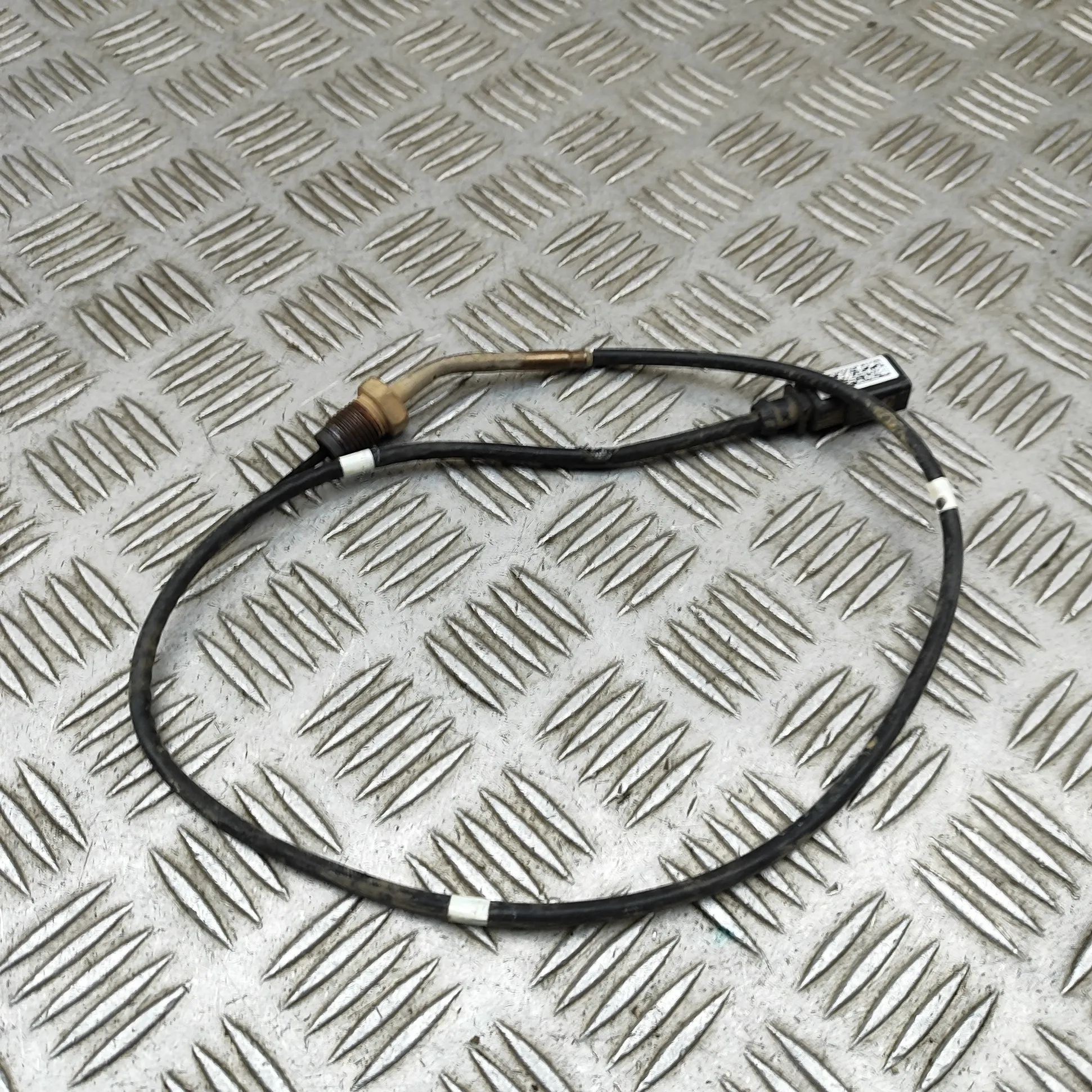 Volkswagen Transporter (T6, Caravelle, Multivan) Exhaust gas temperature sensor Exhaust gas temperature sensor — VW TRANSPORTER...