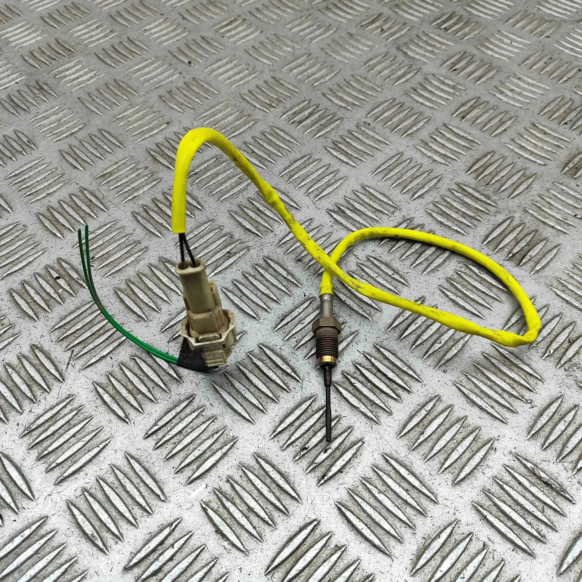 Iveco Daily temperature sensor Temperature Sensor — IVECO DAILY (VI Flatbed) (...