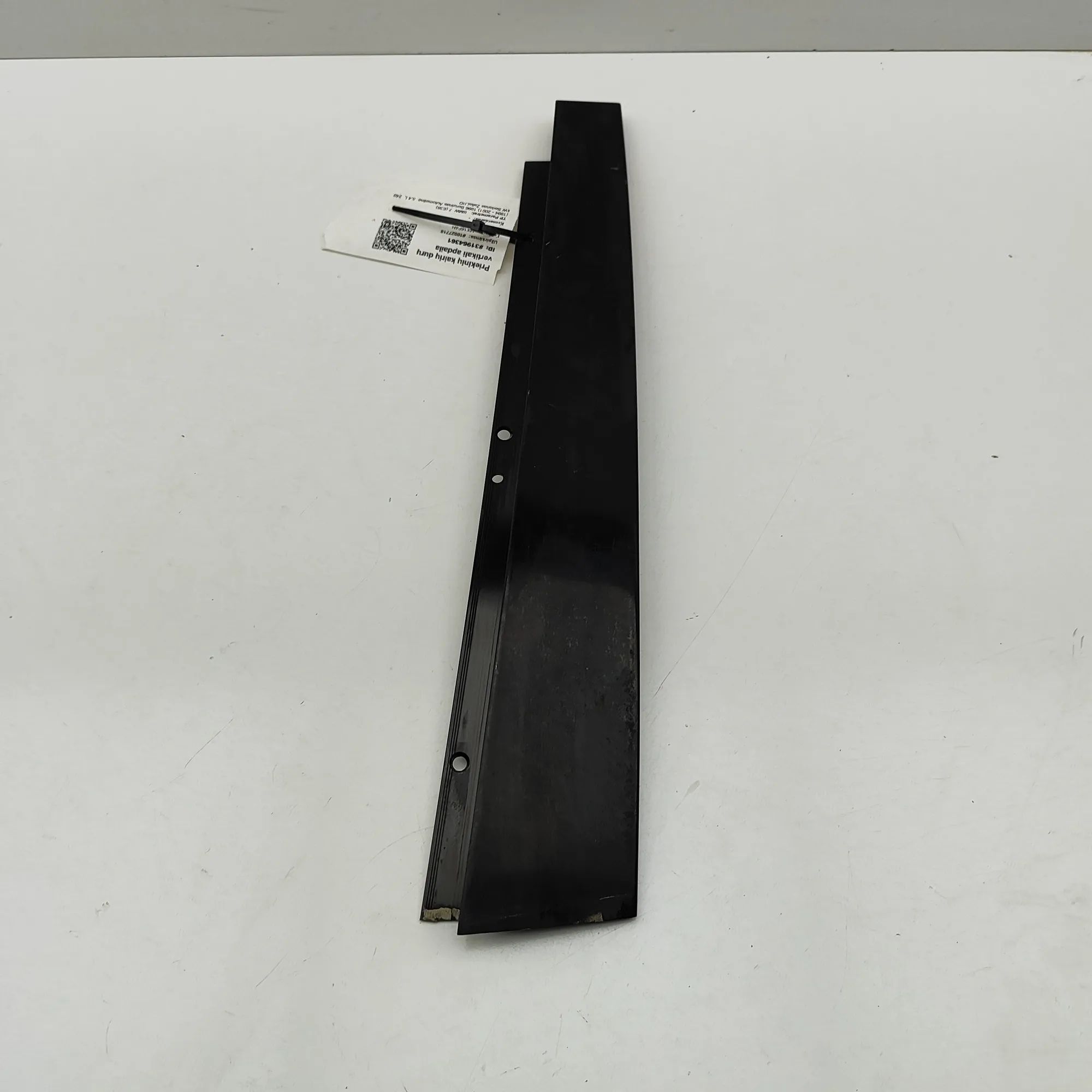 BMW 7 (E38) Vertical door trim — front left Vertical door trim — front left — BMW 7 (E38) (...