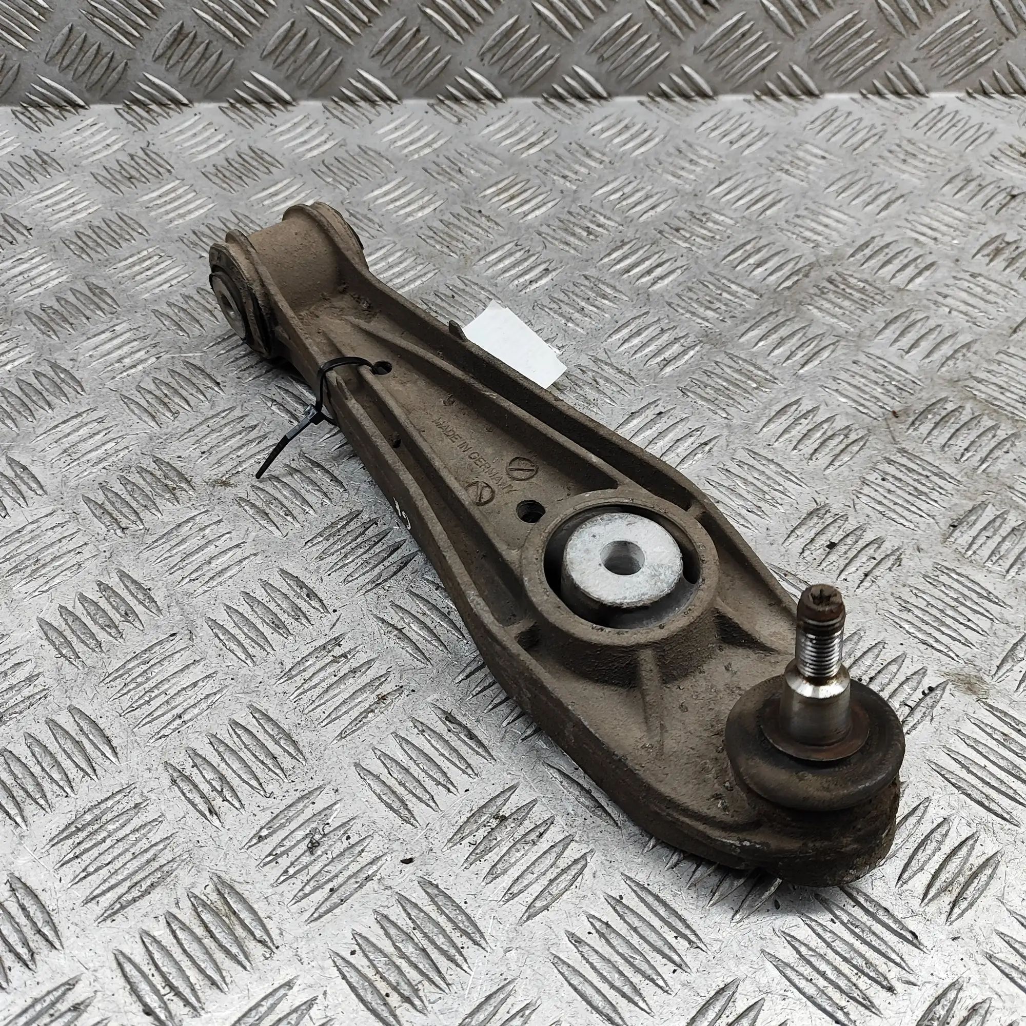 Porsche Boxster (987) Control arm — rear left Control arm — rear left — PORSCHE BOXSTER (987)...