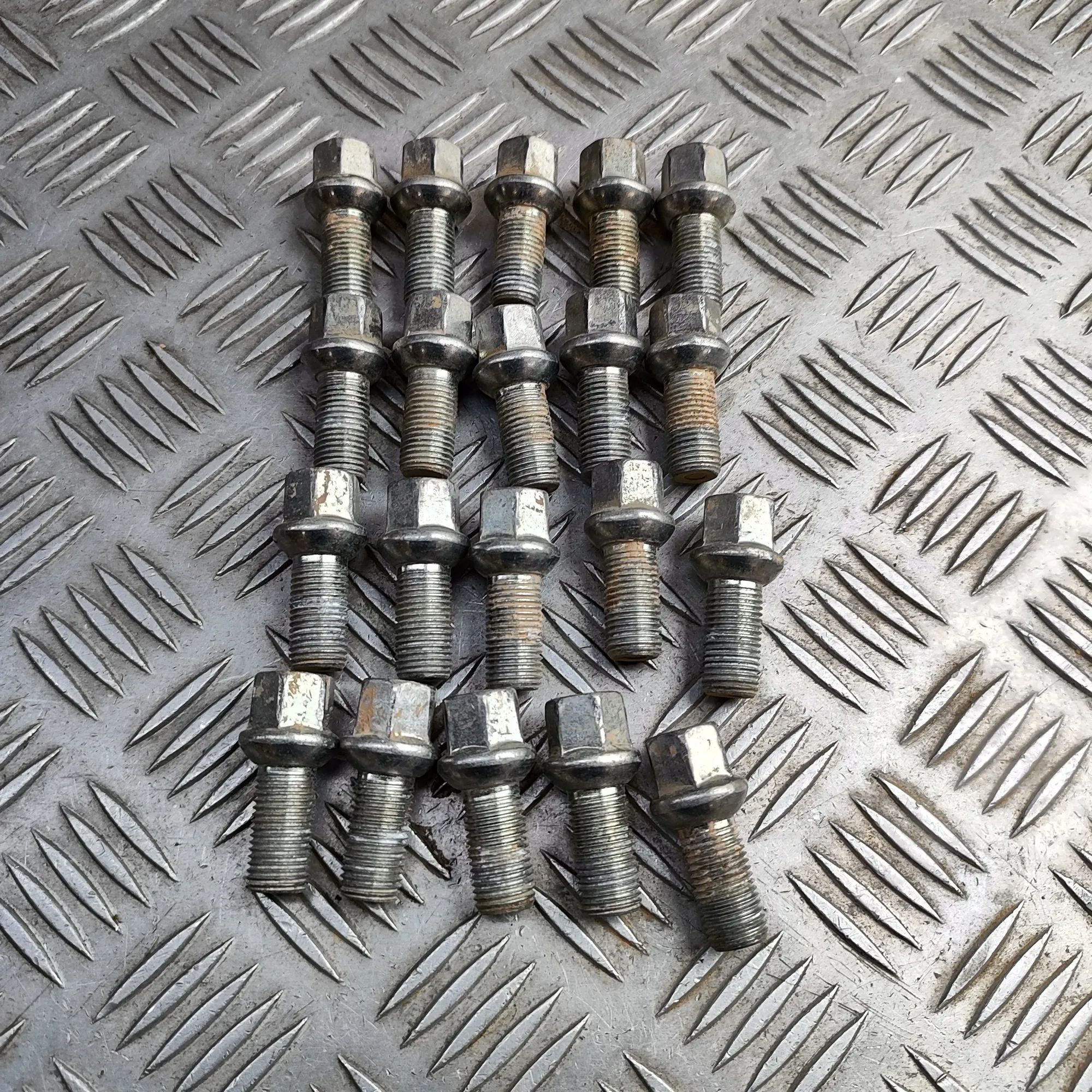 Audi Q2 (GA) Wheel Screws Kit Wheel Screws Kit — AUDI Q2 (GA) (2016-...) — WH...