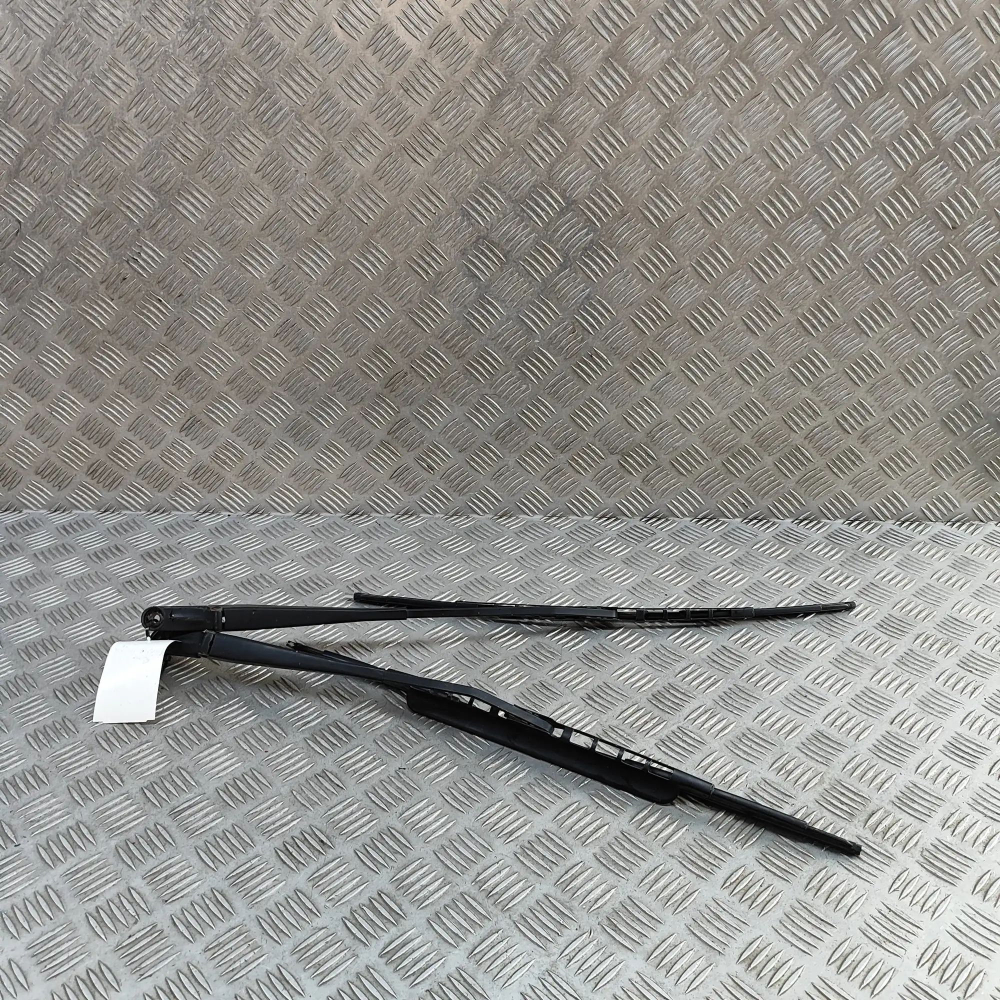 Porsche Boxster (987) Front Wiper Arms Front Wiper Arms — PORSCHE BOXSTER (987) (2004-...