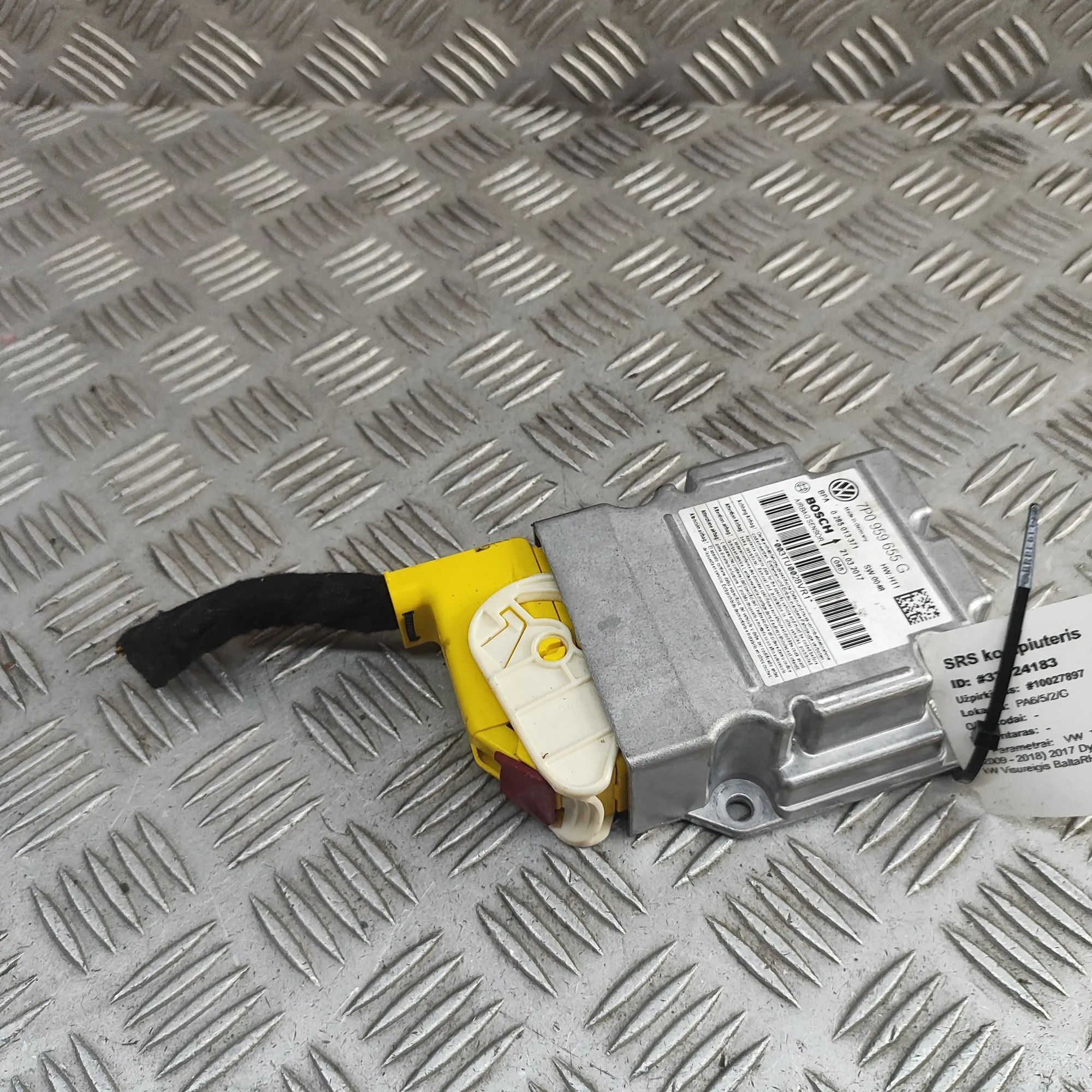 Volkswagen Touareg SRS Control Unit SRS Control Unit — VW TOUAREG (7P5) (2009-2018)...