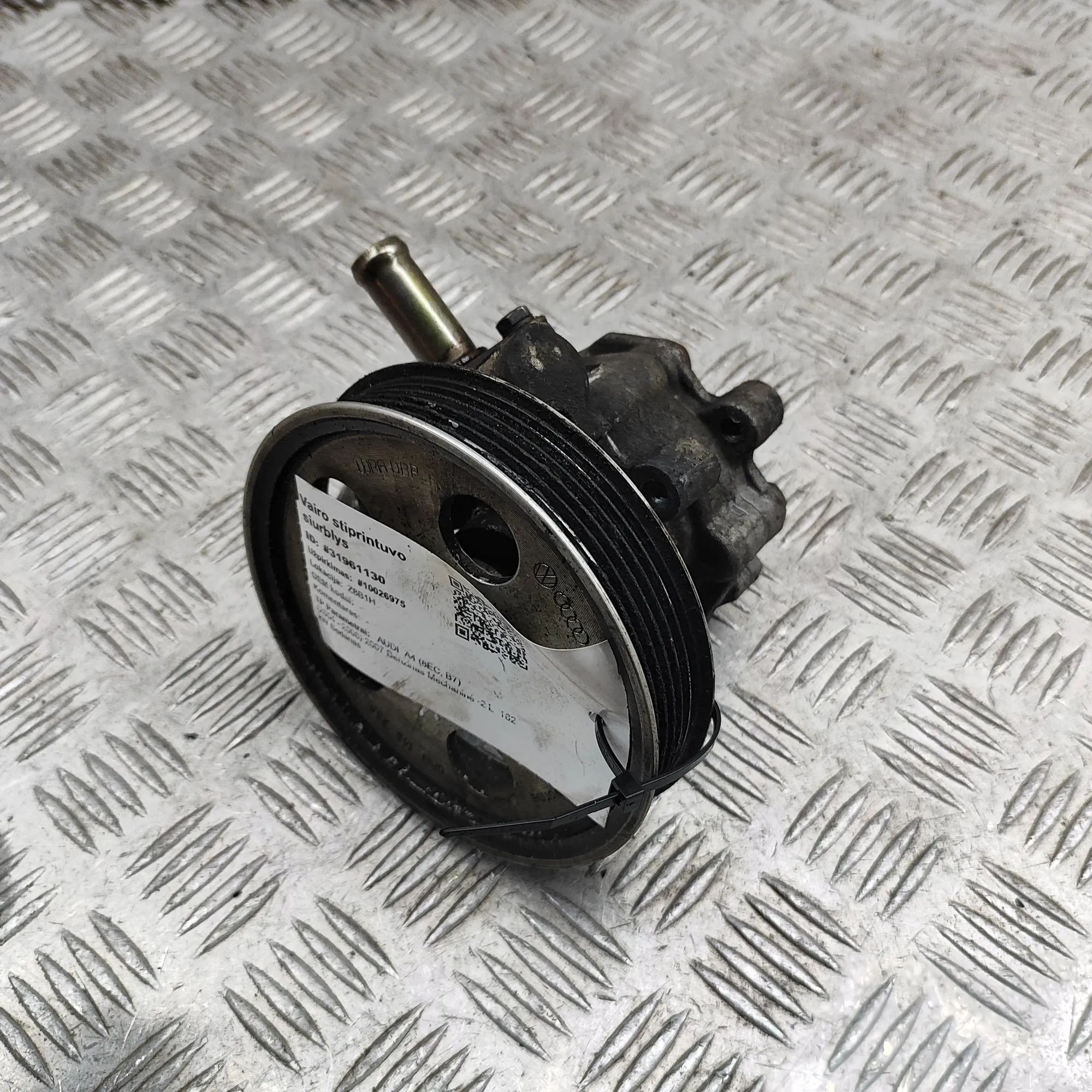 Audi A4 (B7) Power-steering pump Power-steering pump — AUDI A4 (8EC, B7) (2004-2...