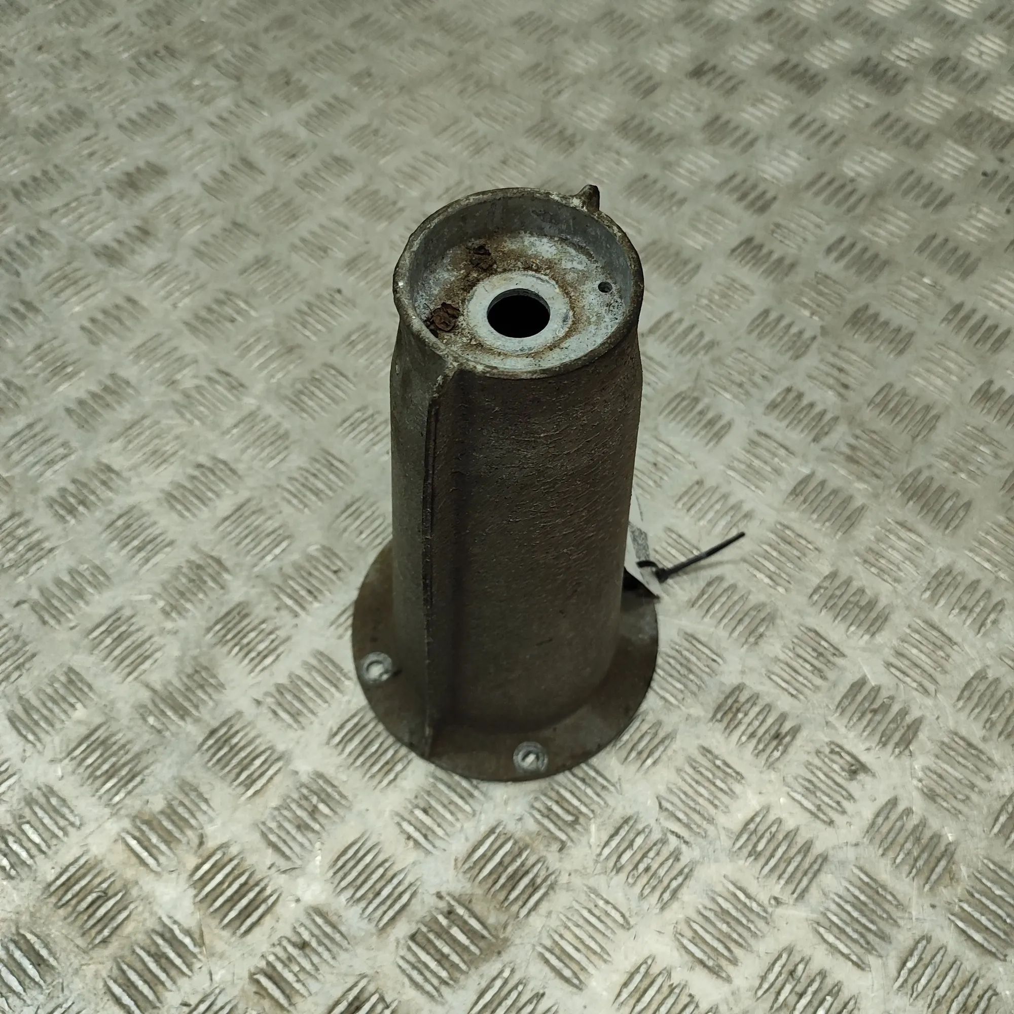 Land Rover Defender Other Suspension Parts Other Suspension Parts — LAND ROVER DEFENDER (L...