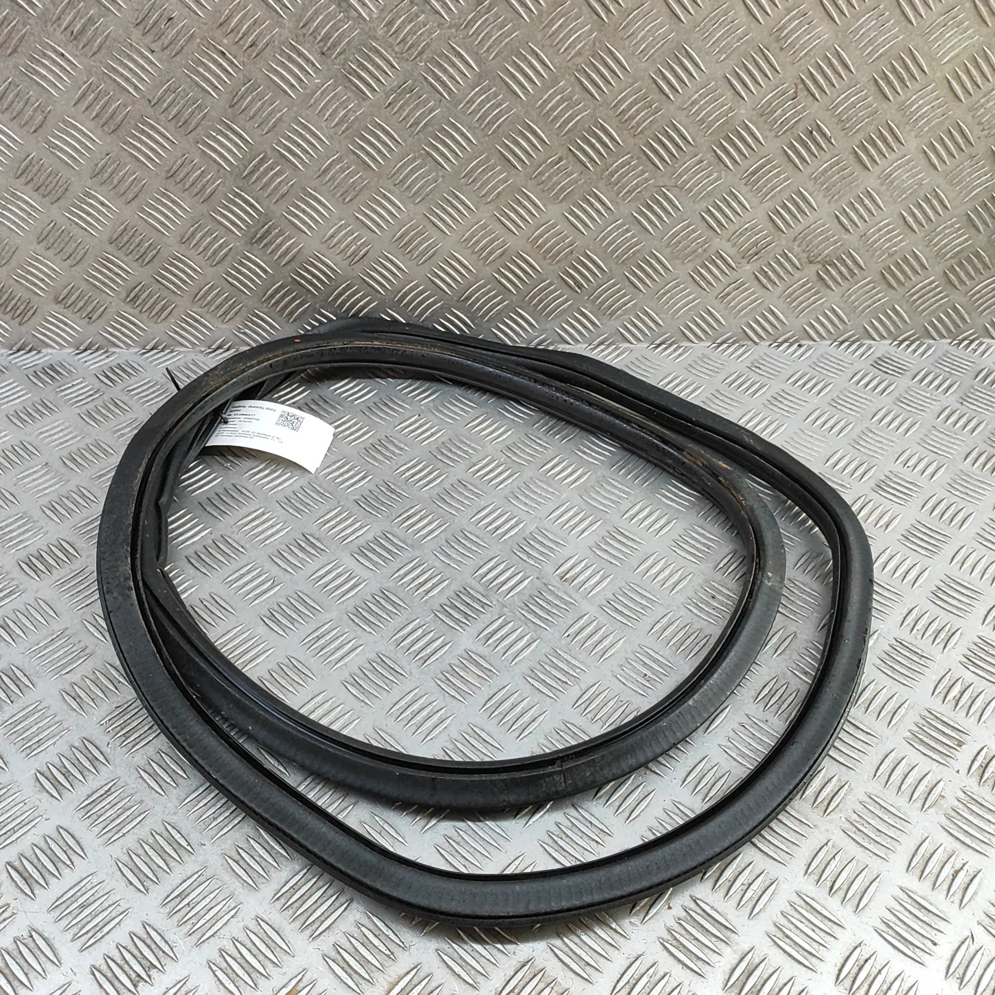 Audi Q3 (F3) Door rubber seal — rear right Door rubber seal — rear right — AUDI Q3 (Sportb...