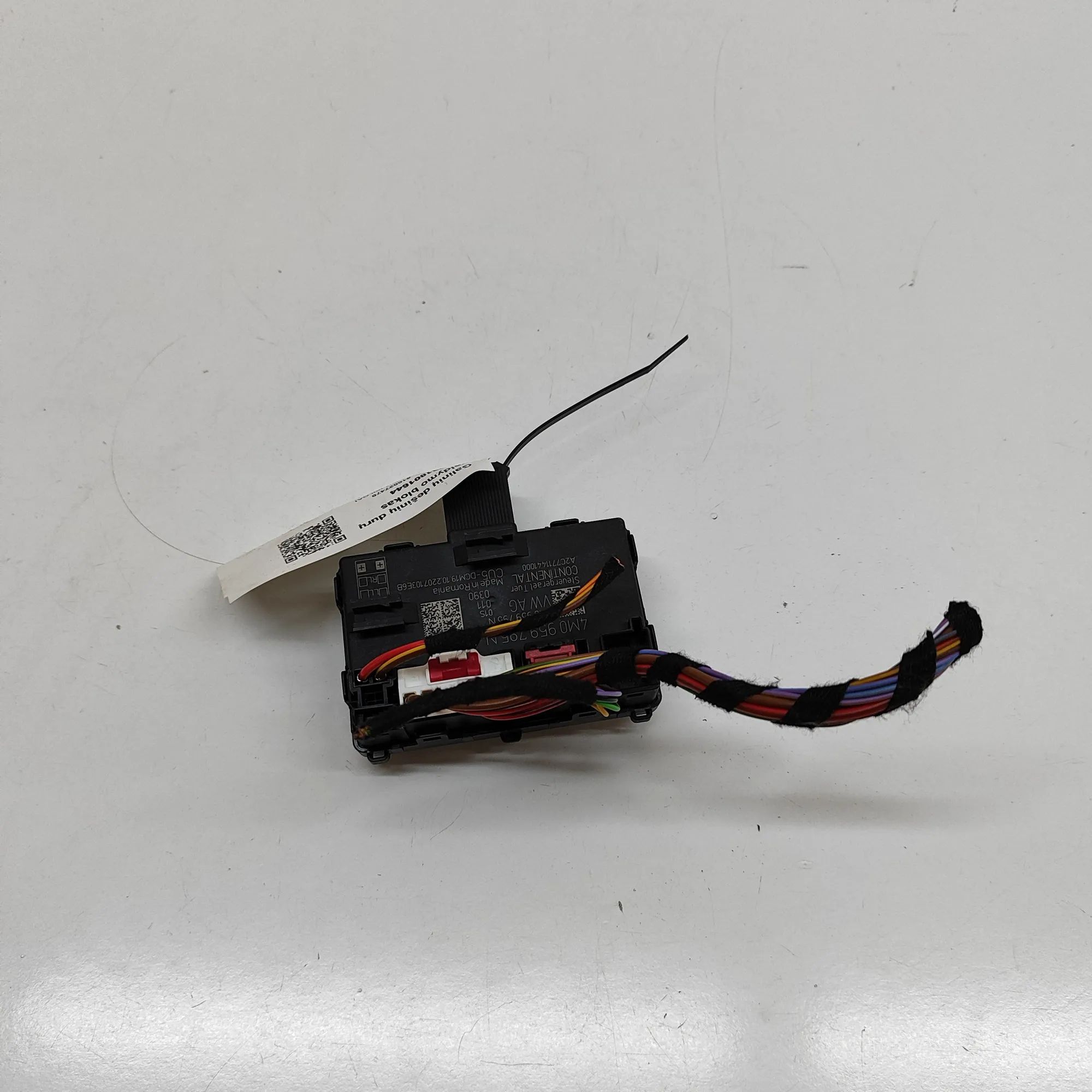 Porsche Taycan Door control unit — rear right