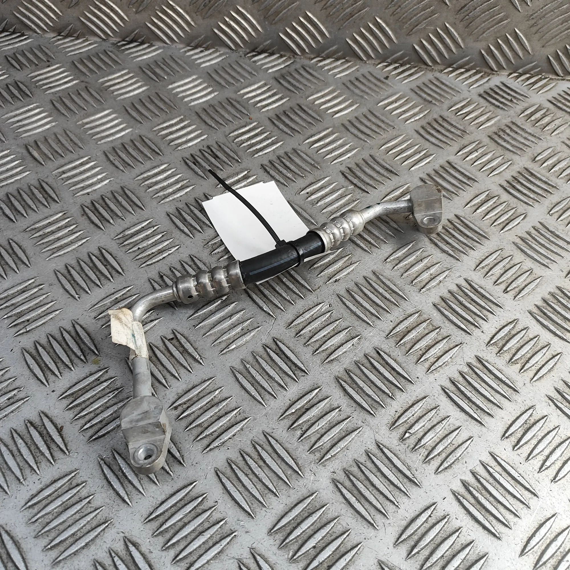 Jaguar I-Pace A/C Air Con Hose Pipe A/C Air Con Hose Pipe — JAGUAR I-PACE (X590) (2...
