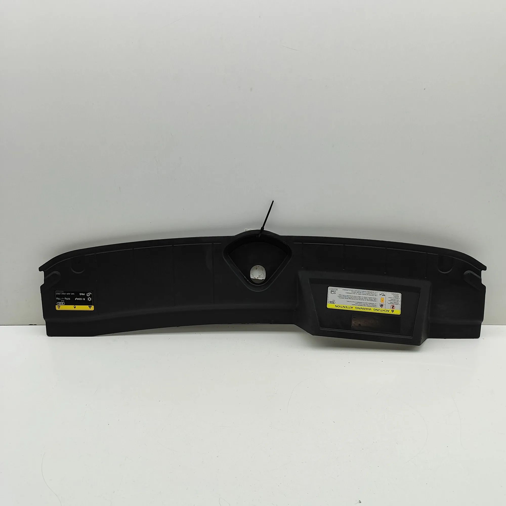 Audi Q5 (8R) Slam Panel Frame Plastic Trim Slam Panel Frame Plastic Trim — AUDI Q5 (FY) (2...