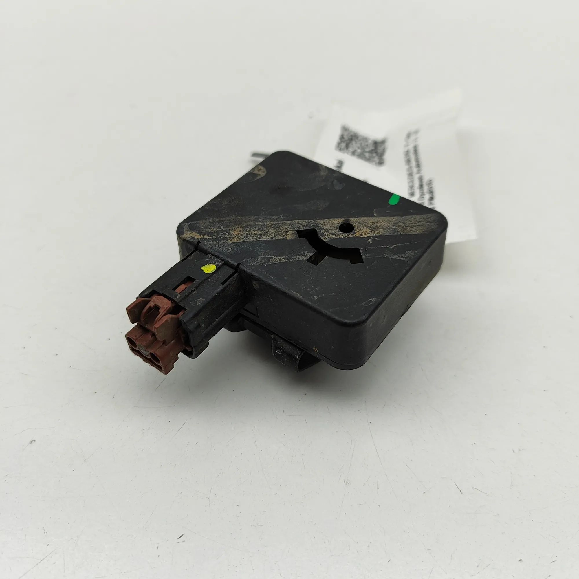 Mercedes-Benz X (470) Keyless Control Unit Keyless Control Unit — MERCEDES BENZ X (Class) ...