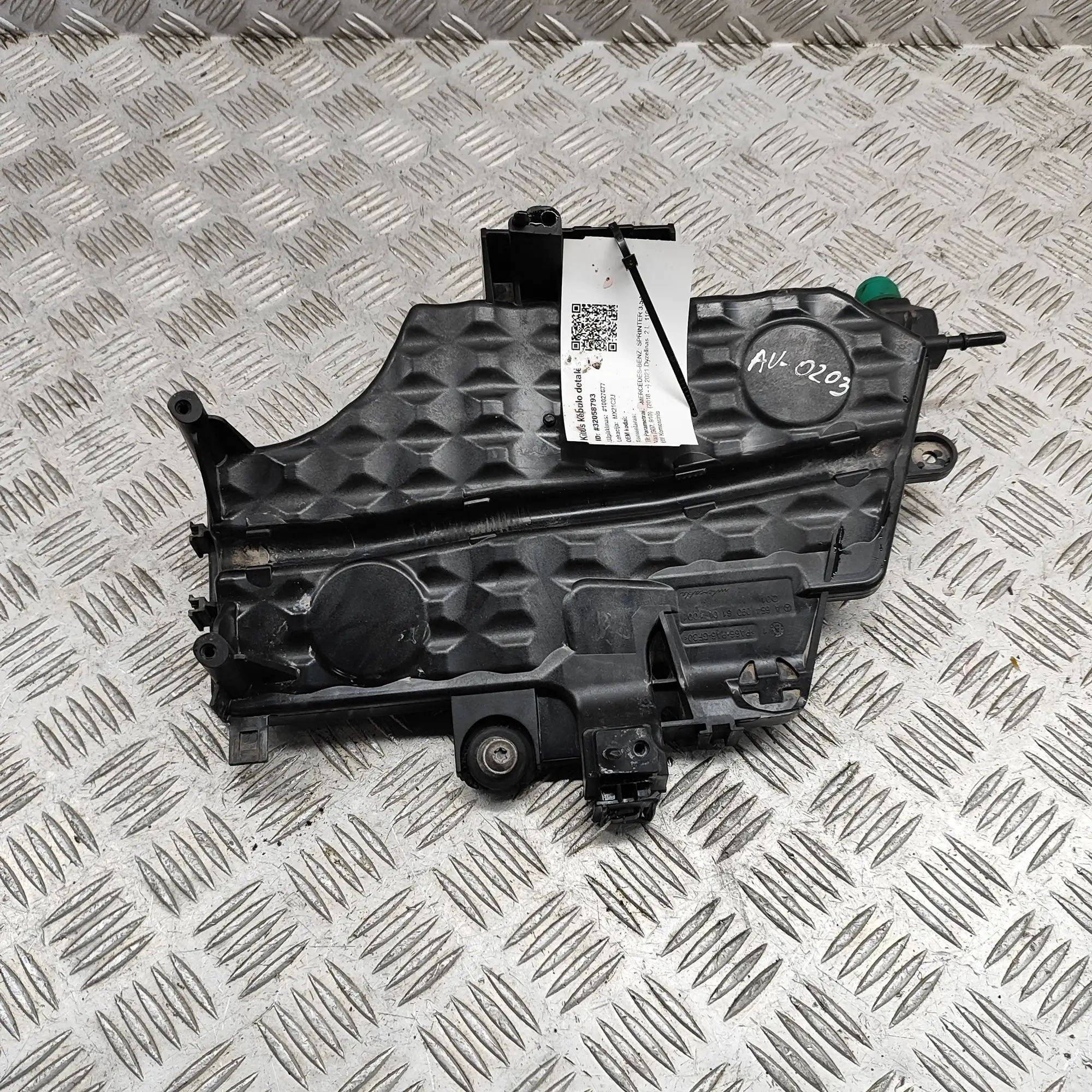 Mercedes-Benz Sprinter (W907 / W910)  Other Body Parts Other Body Parts — MERCEDES BENZ SPRINTER (3, 5...