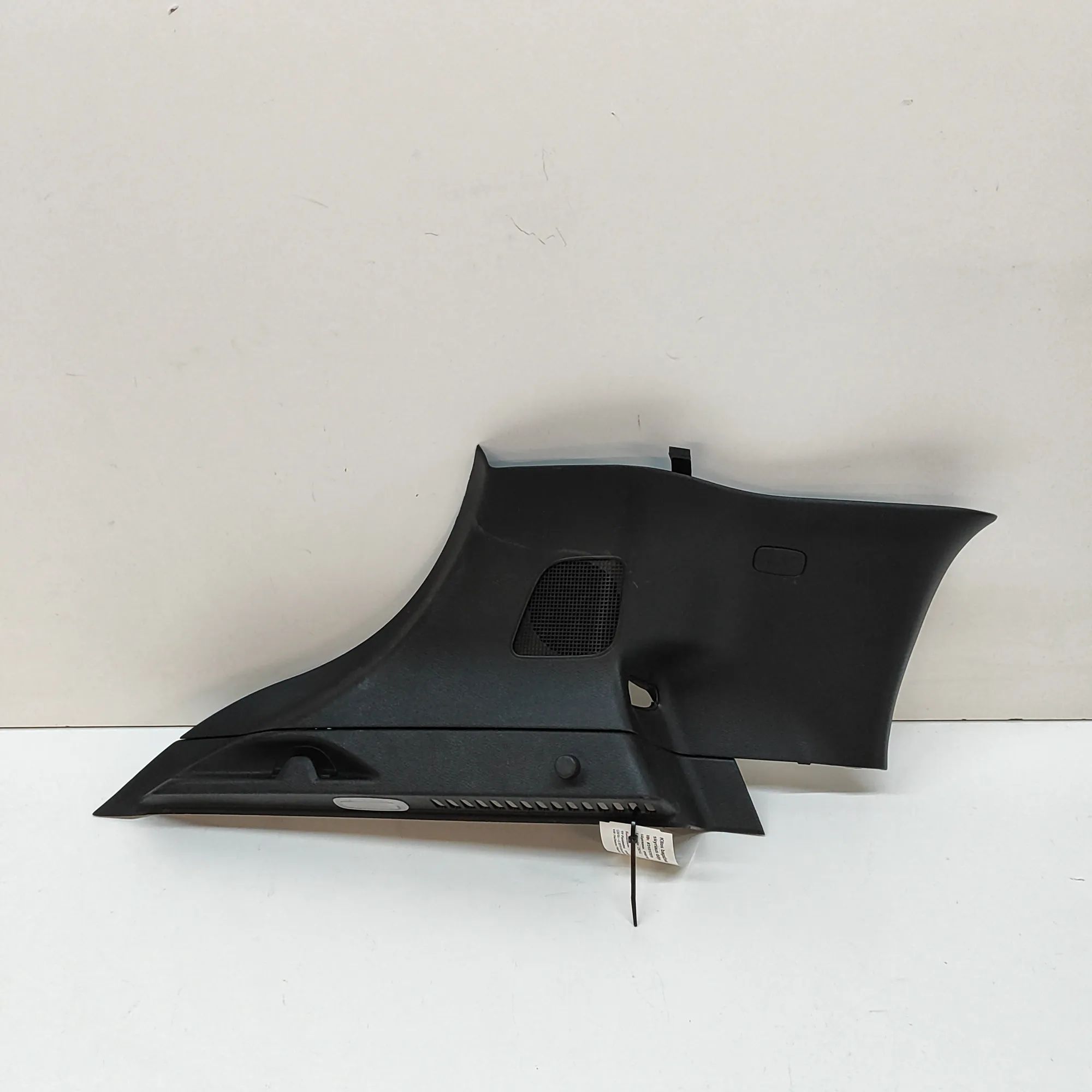 Infiniti Q30 Trunk Boot Trim Trunk Boot Trim — INFINITI Q30 (2015-...) — 769...