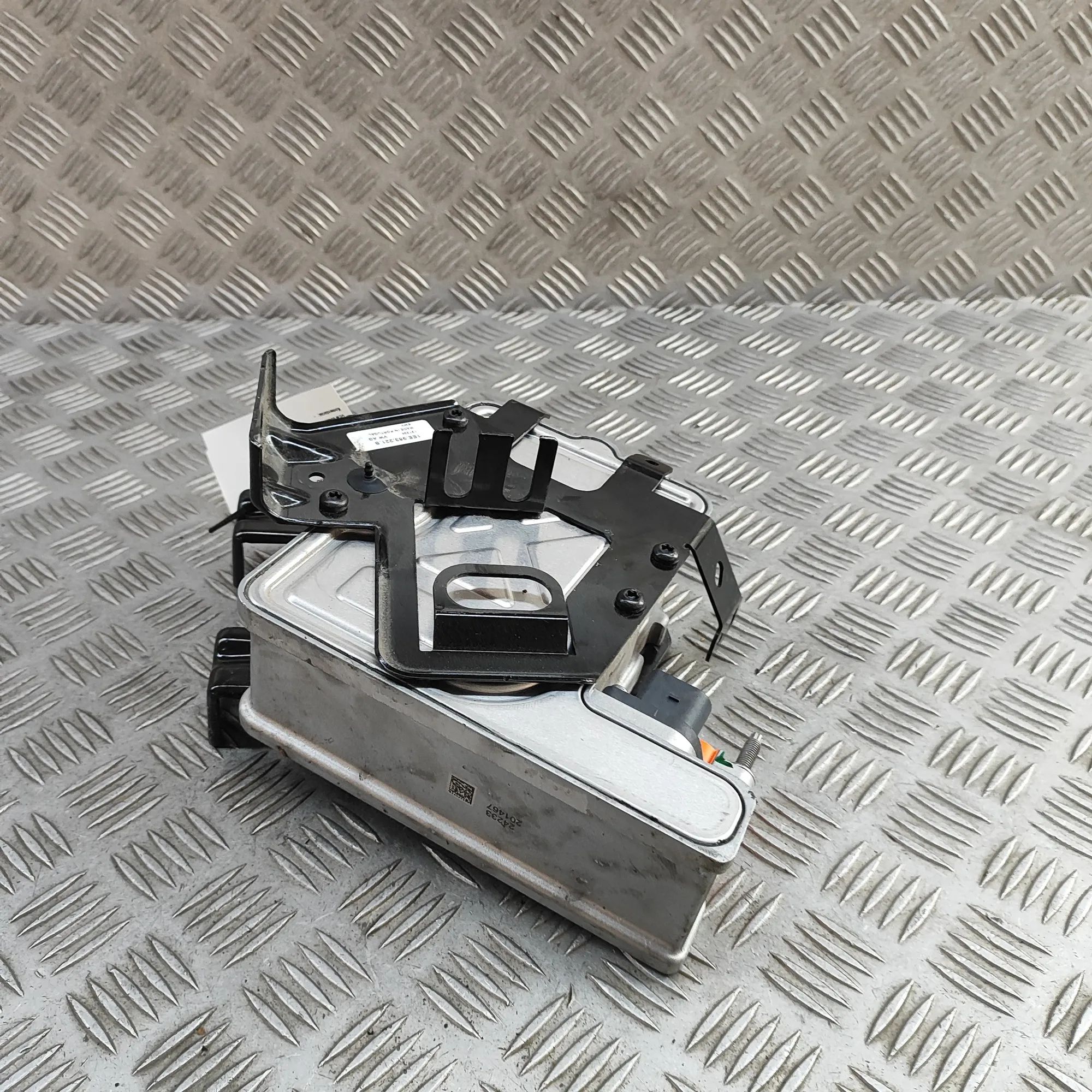 Skoda Enyaq Battery Cooling Radiator Battery Cooling Radiator — SKODA ENYAQ (iV SUV ...