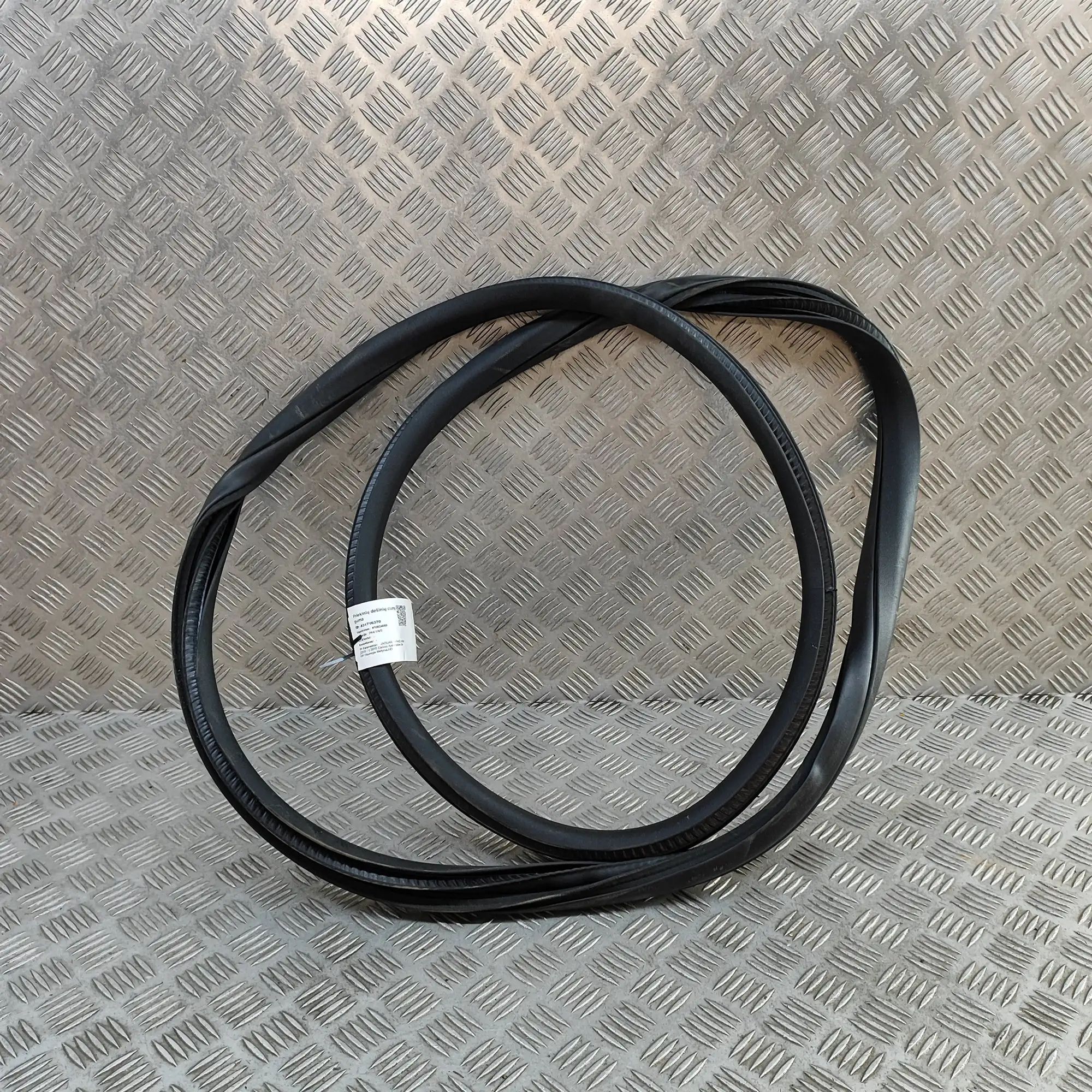 Jaguar I-Pace Door rubber seal — front right Door rubber seal — front right — JAGUAR I-PACE ...