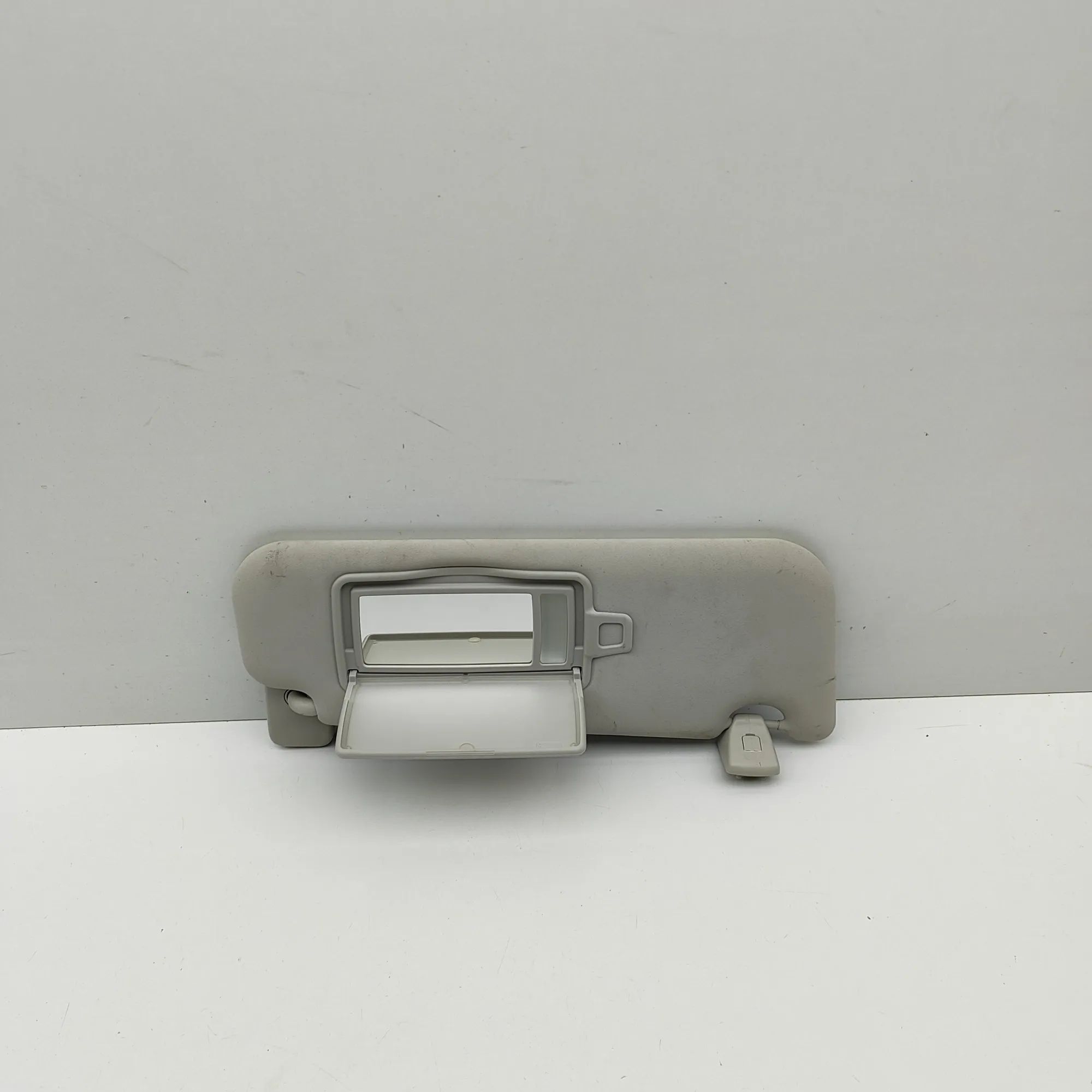 Jaguar I-Pace Sun visor — right Sun visor — right — JAGUAR I-PACE (X590) (2018-...