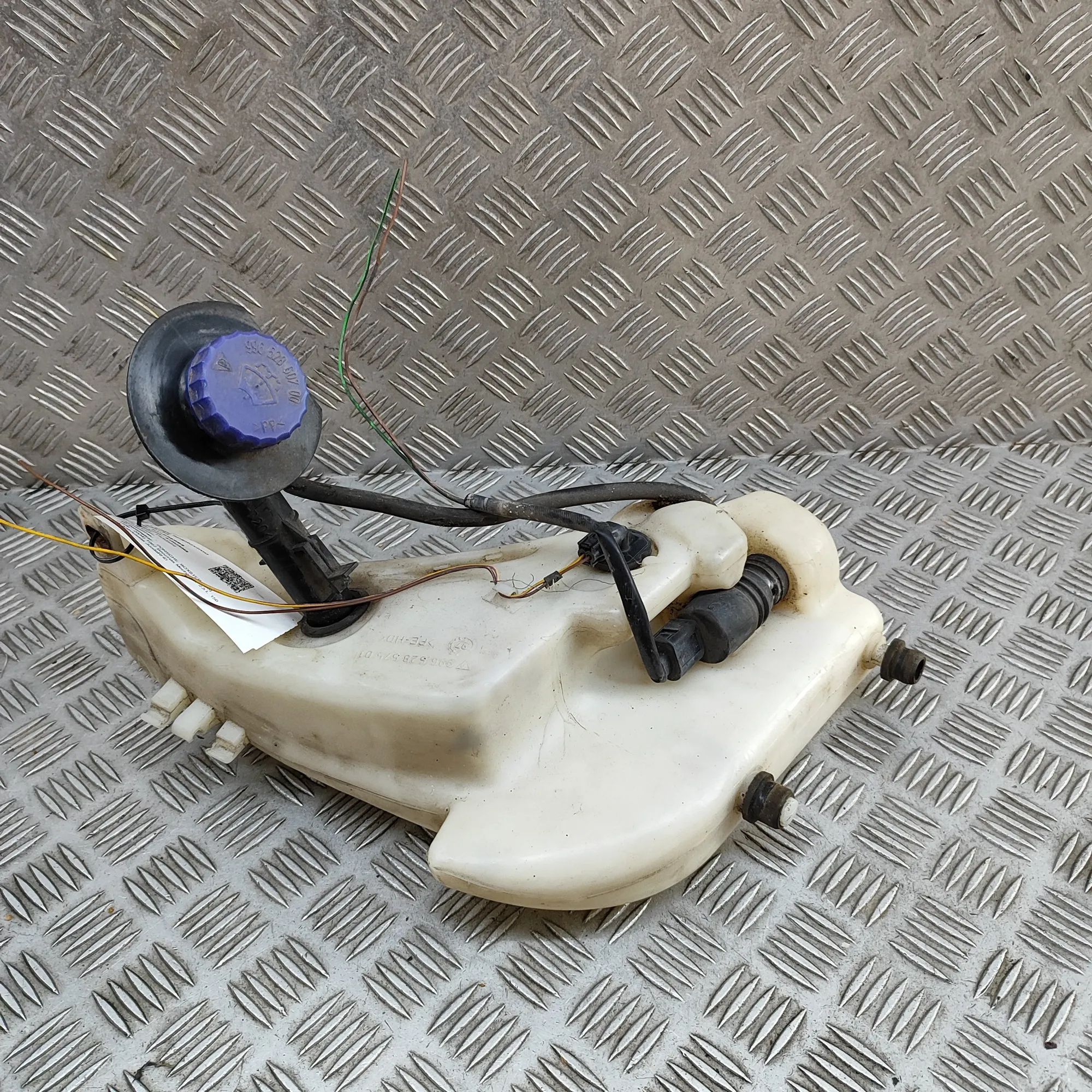 Porsche Boxster (986) Window Washer Tank Window Washer Tank — PORSCHE BOXSTER (986) (199...