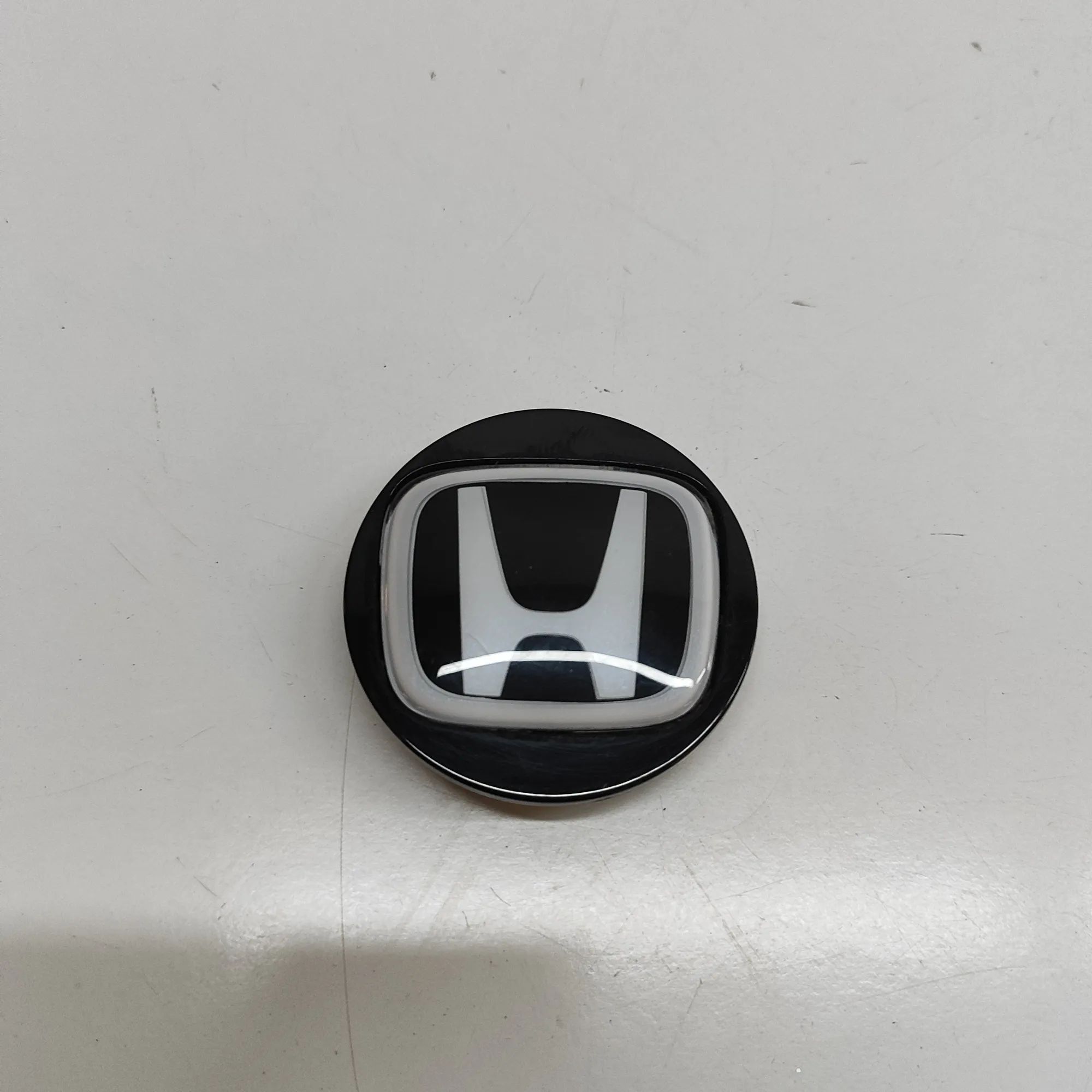 Honda HR-V / e:Ny1 pölykapselit Wheel covers — HONDA E:NY1 (2023-...) — 44742-3...
