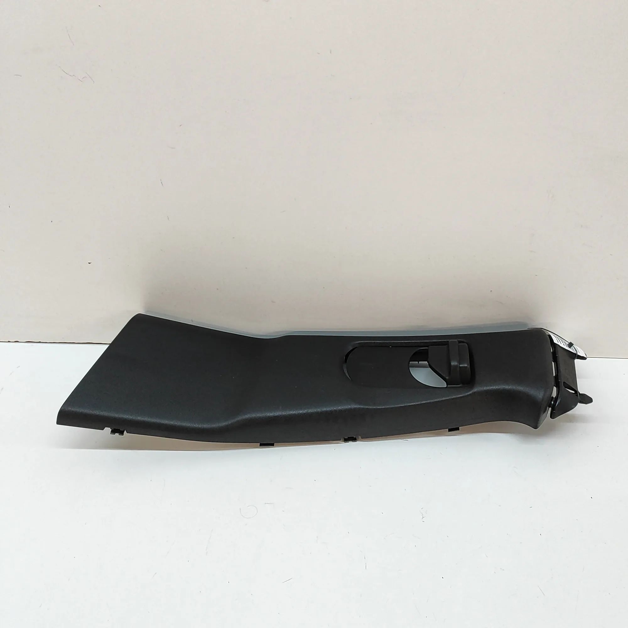 Infiniti Q30 B-pillar trim — left B-pillar trim — left — INFINITI Q30 (2015-...) ...