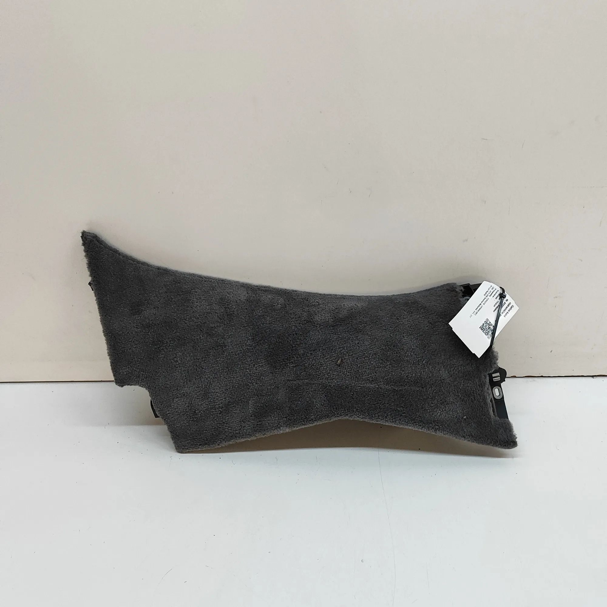 Porsche Cayman (987) Rear Left Pillar Trim Rear Left Pillar Trim — PORSCHE CAYMAN (987) (2...