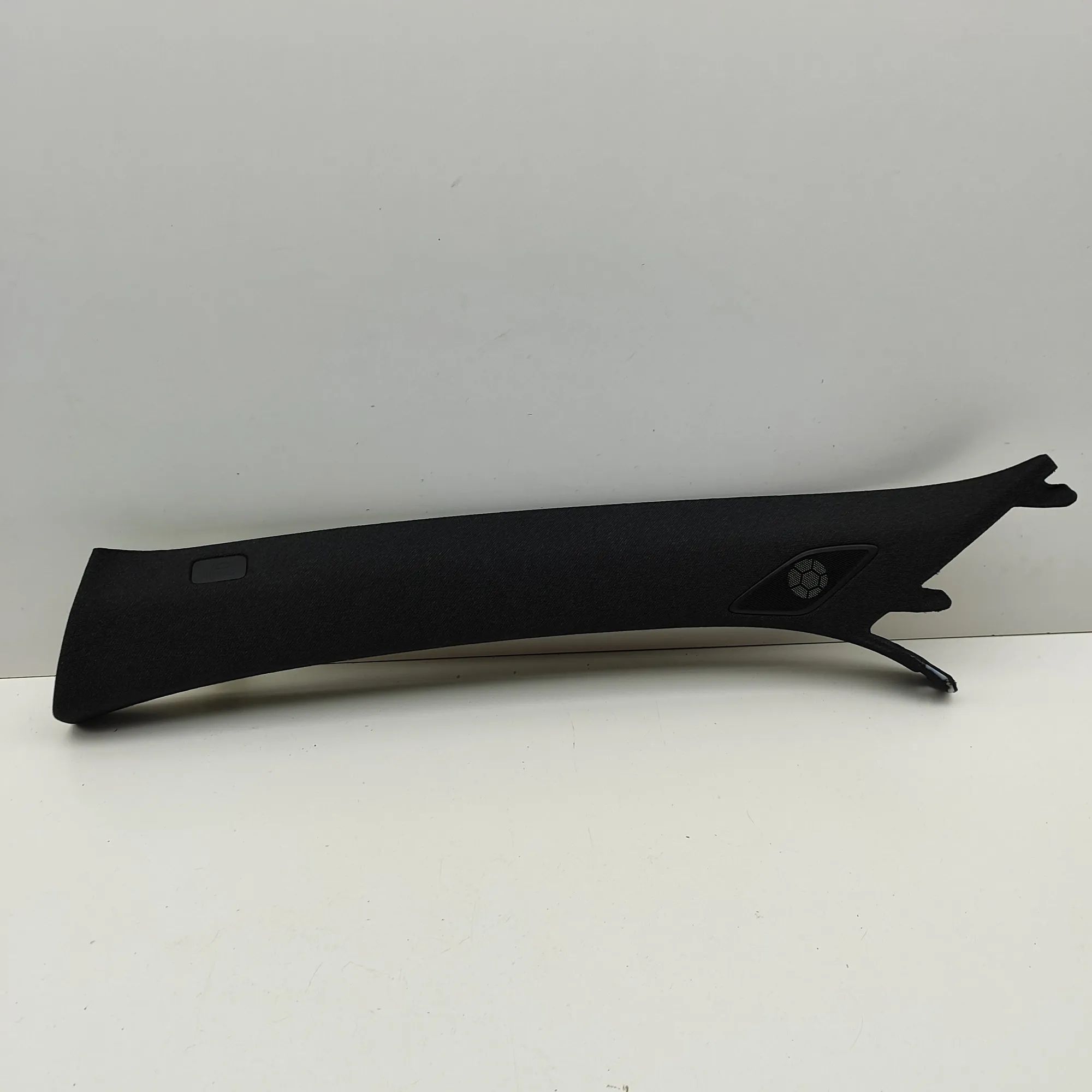 Volvo XC40 / EX40 Front Left A Pillar Trim Front Left A Pillar Trim — VOLVO XC40 (536) (20...