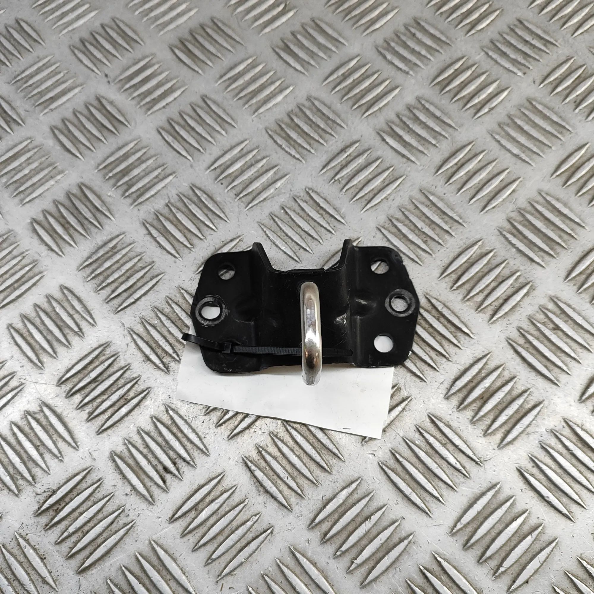 Porsche Taycan Tailgate safety latch Tailgate safety latch — PORSCHE TAYCAN (2019-.....