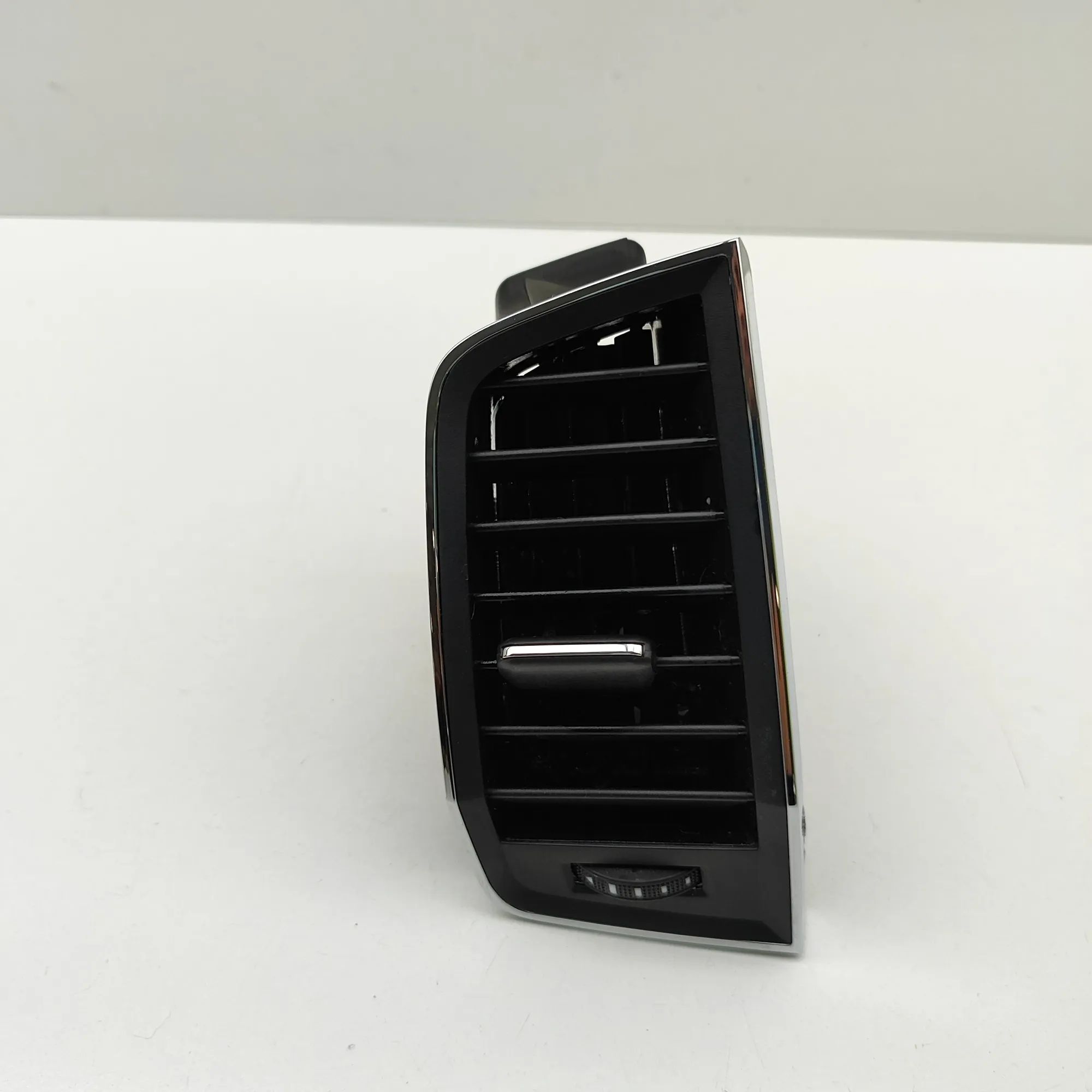 Skoda Karoq Dashboard Air Vents Dashboard Air Vents — SKODA KAROQ (NU7) (2017-....
