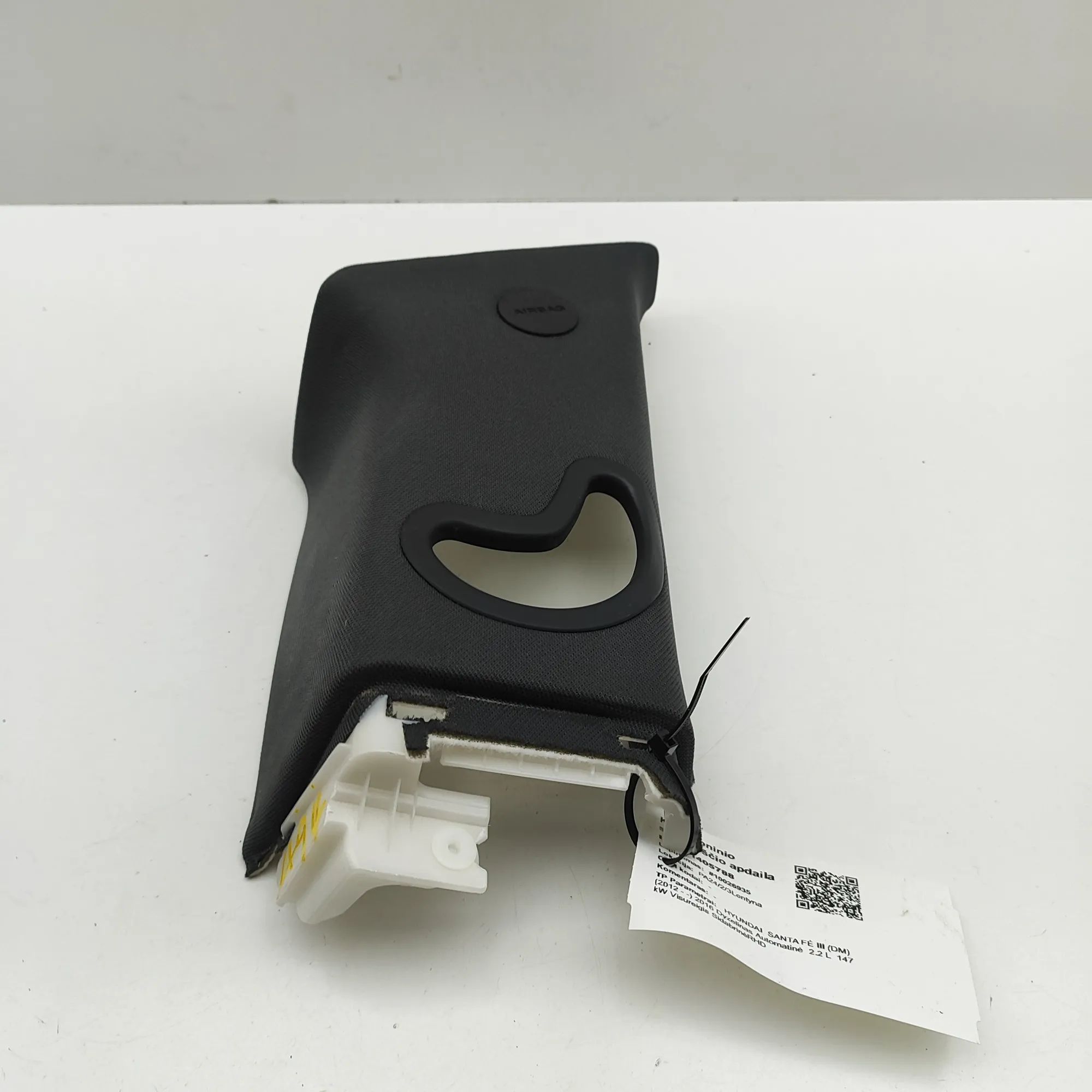 Hyundai Santa Fe B-pillar trim — left B-pillar trim — left — HYUNDAI SANTA (FÉ III DM...
