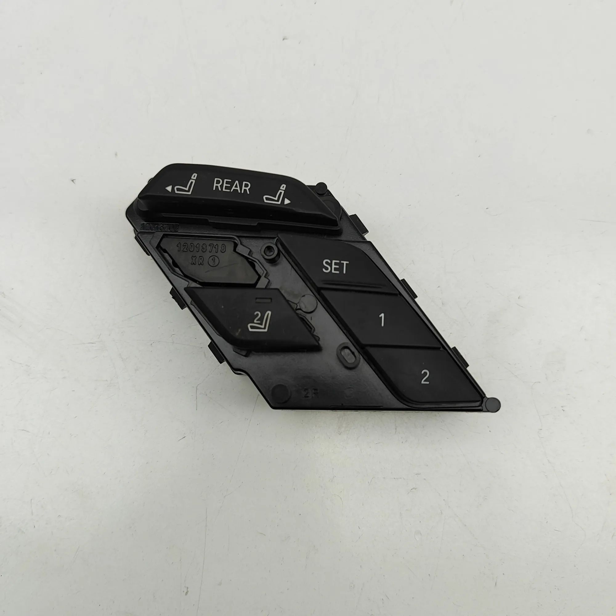 BMW X7 (G07) Right Seat Control Buttons Right Seat Control Buttons — BMW X7 (G07) (2019...