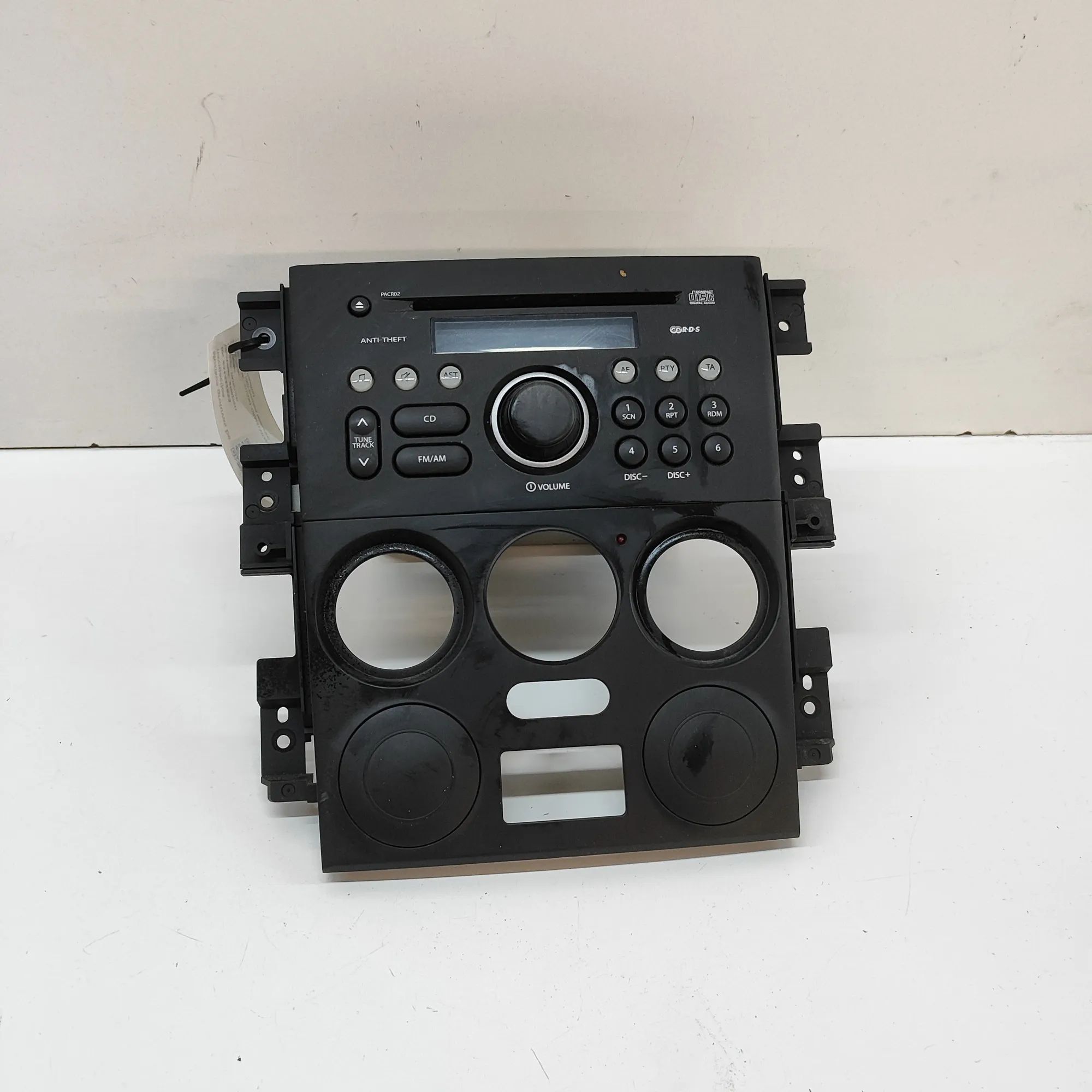 Suzuki Grand Vitara Radio/CD head unit Radio/CD head unit — SUZUKI GRAND (VITARA II JT...