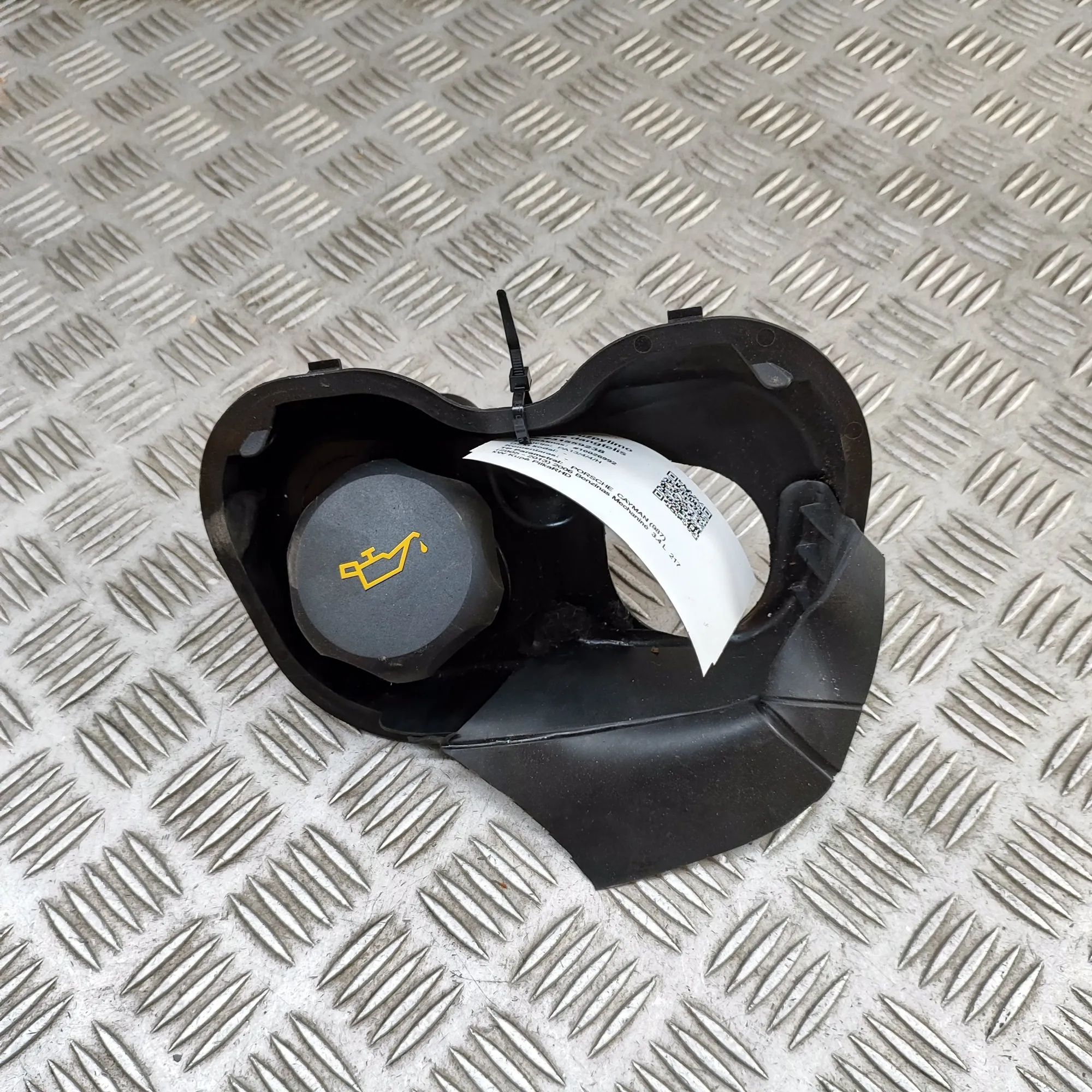 Porsche Cayman (987) Крышка маслозаливной горловины Oil Filler Cap — PORSCHE CAYMAN (987) (2005-201...