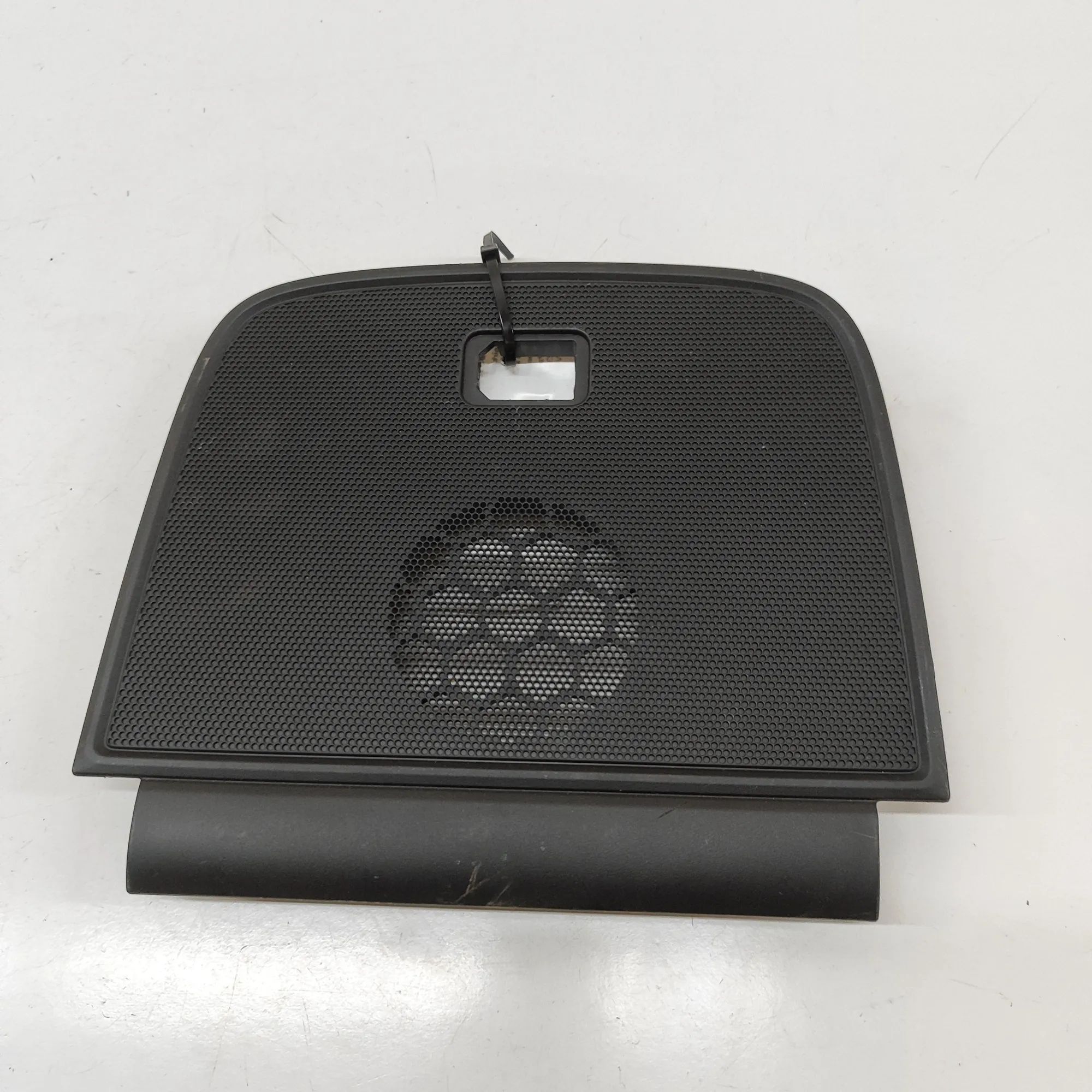 Honda HR-V / e:Ny1 Speaker cover Speaker cover — HONDA E:NY1 (2023-...) — 77131-...