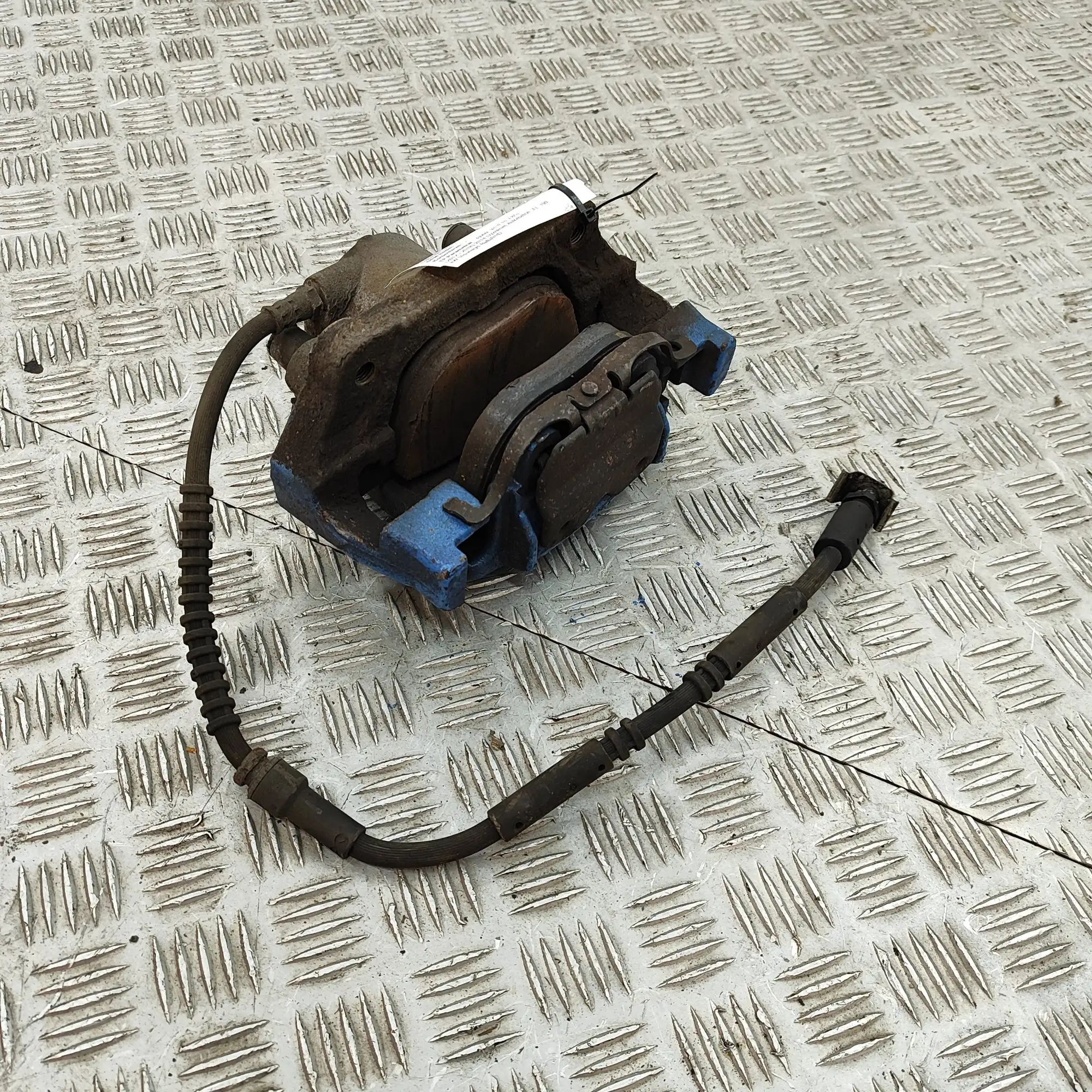 BMW X5 (F15) Brake caliper — front right Brake caliper — front right — BMW X5 (F15, F85)...