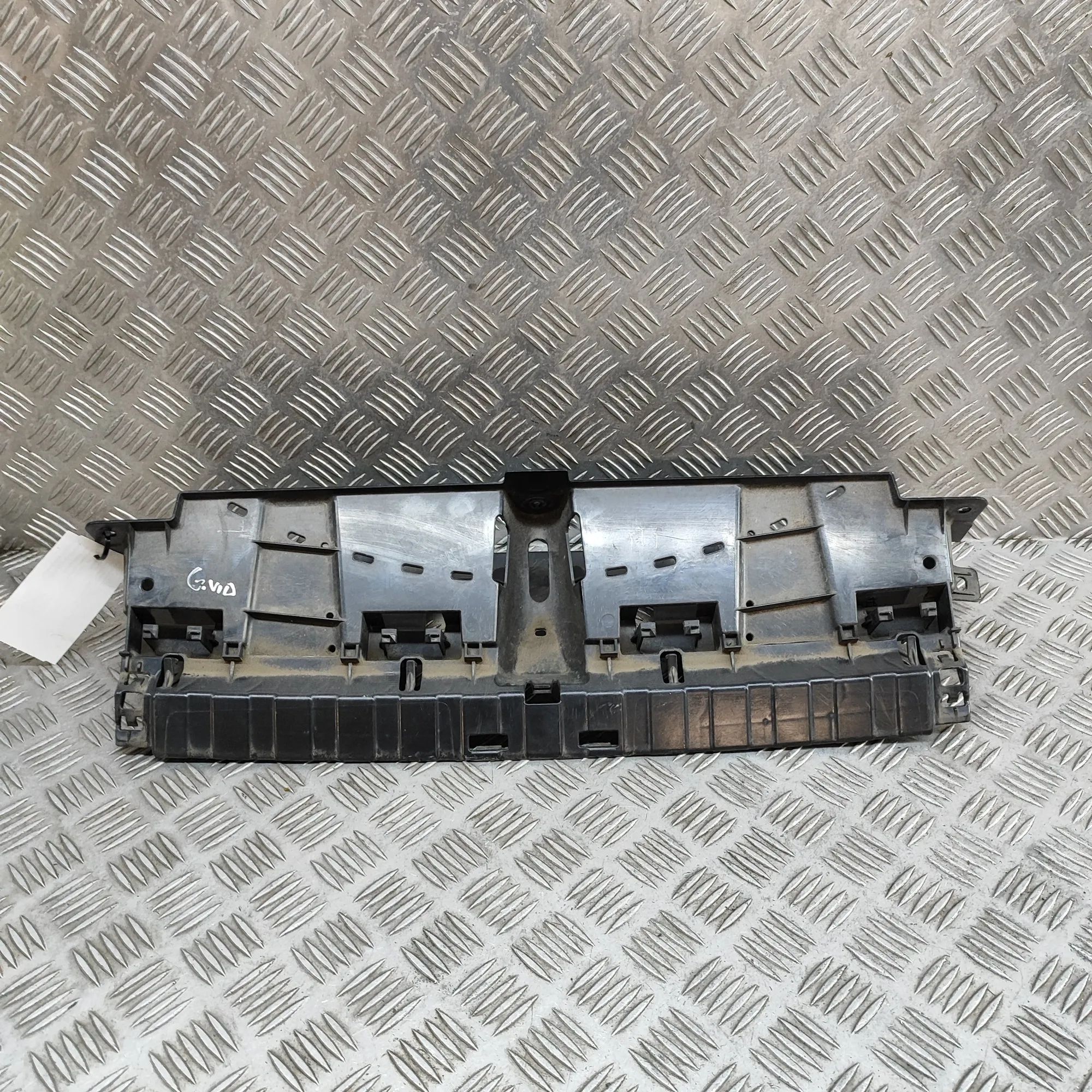 BMW X5 (G05) Rear Bumper Middle Bracket Rear Bumper Middle Bracket — BMW X5 (G05) (2018...