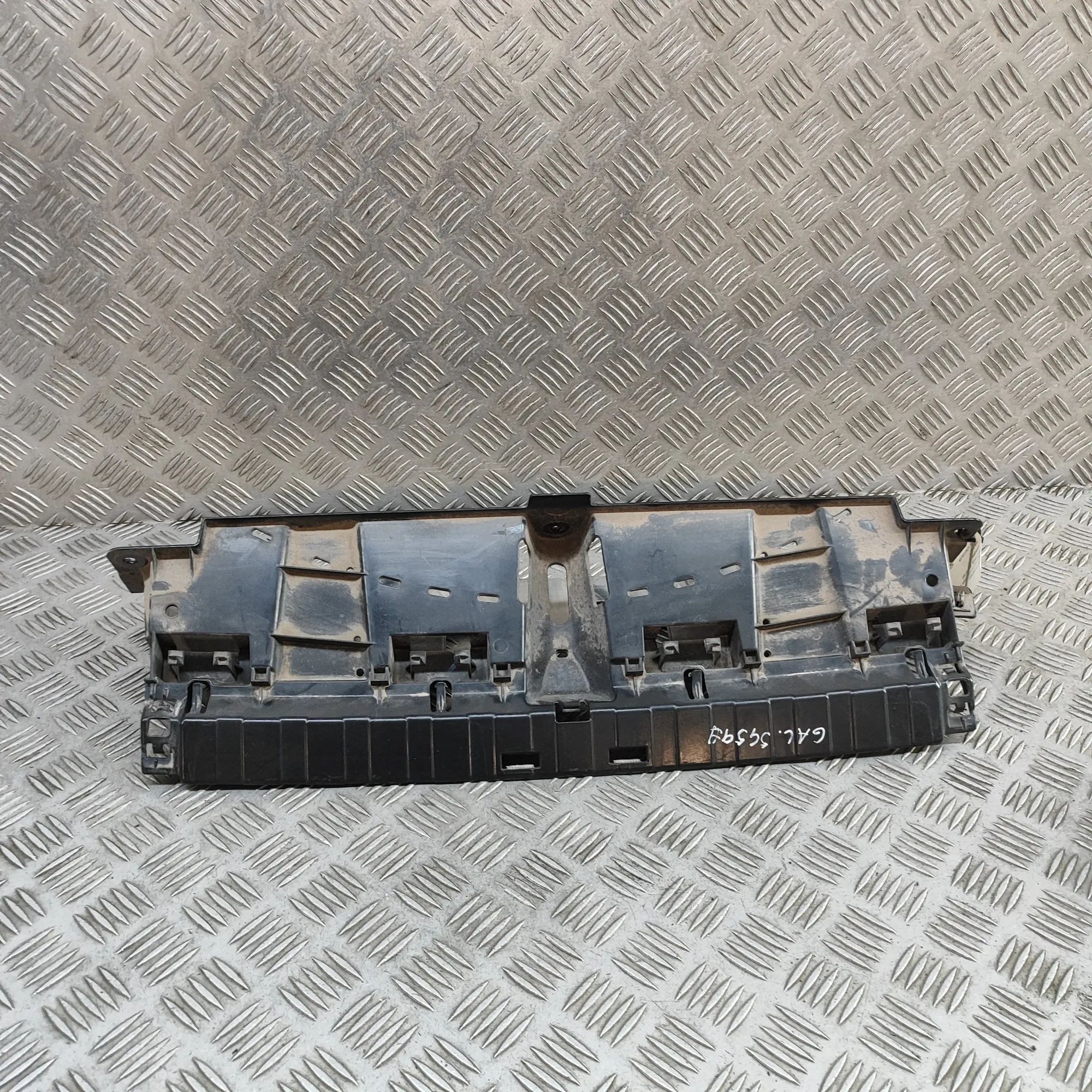 BMW X5 (G05) Rear Bumper Middle Bracket Rear Bumper Middle Bracket — BMW X5 (G05) (2018...