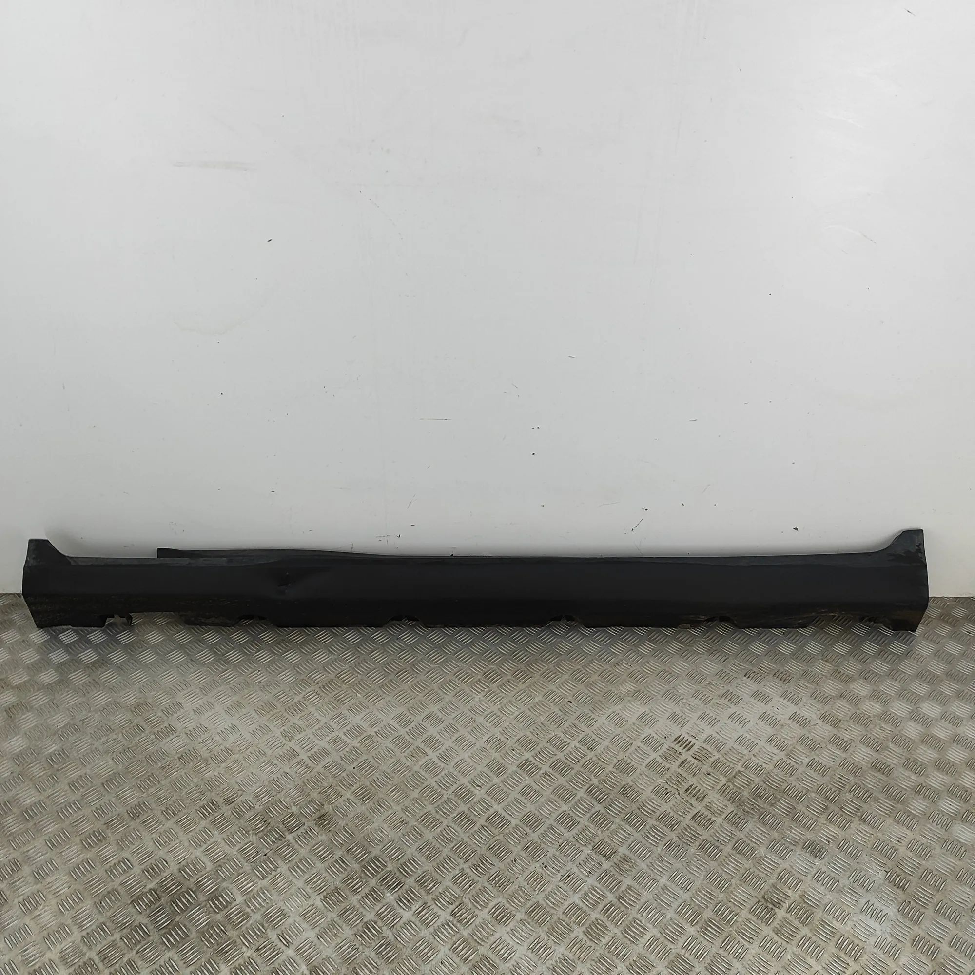 Mercedes-Benz GLC (X253) Left Side Plastic Sideskirt Cover Left Side Plastic Sideskirt Cover — MERCEDES BE...
