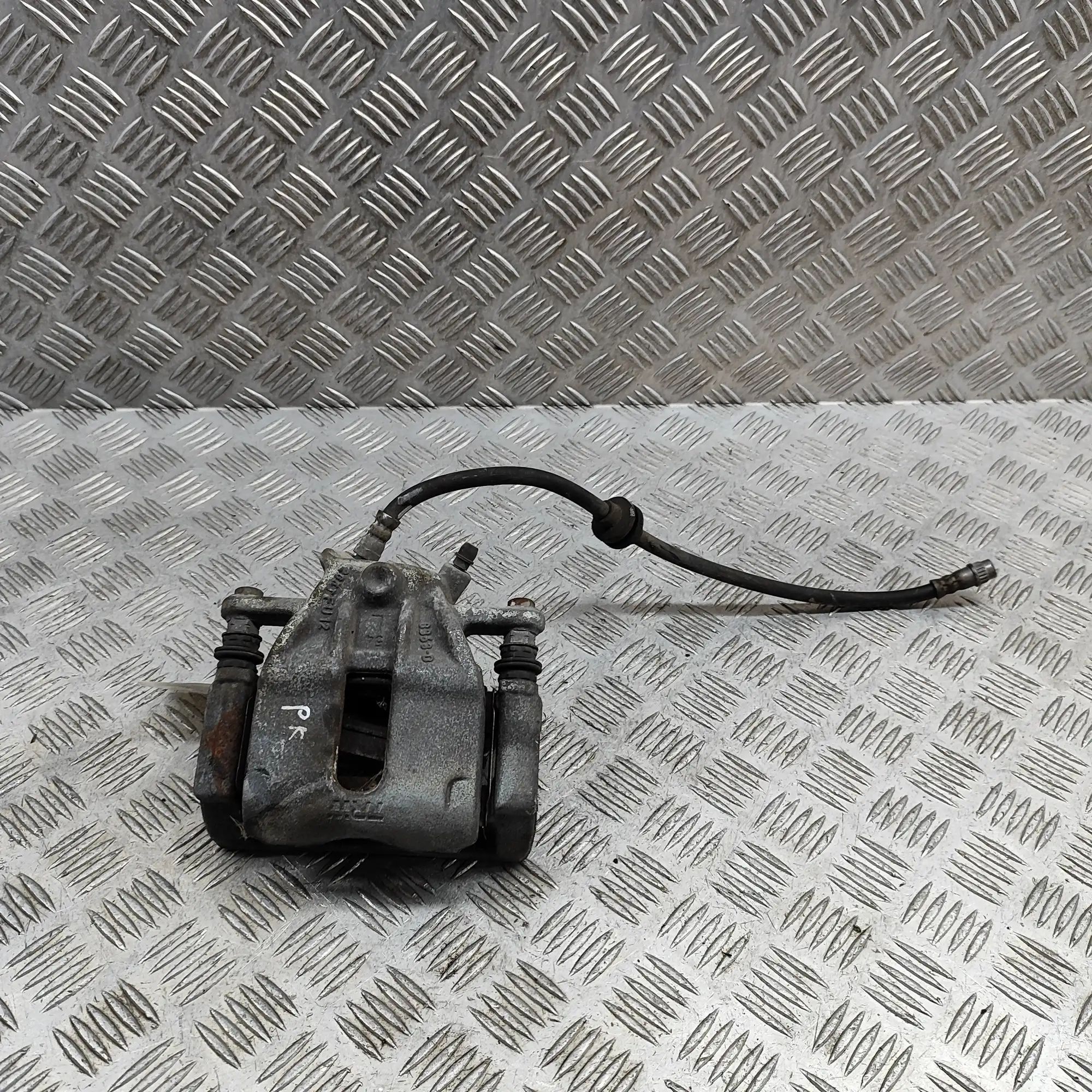 Renault Zoe Brake caliper — front left Brake caliper — front left — RENAULT ZOE (BFM_)...
