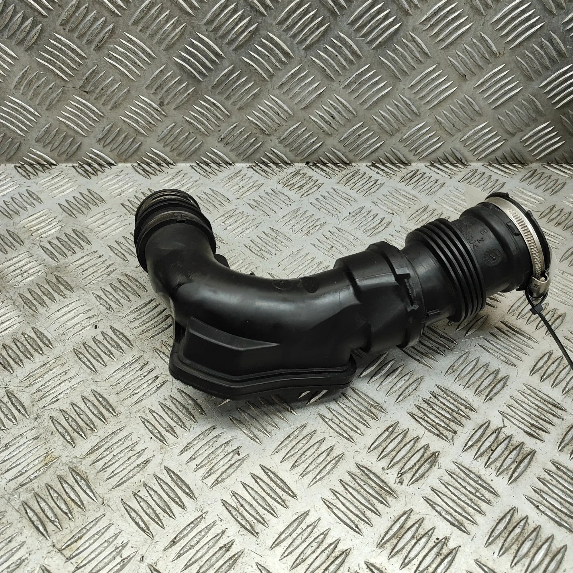 Ford Fiesta Air Intake Tube Air Intake Tube — FORD FIESTA (VI) (2008-...)

...