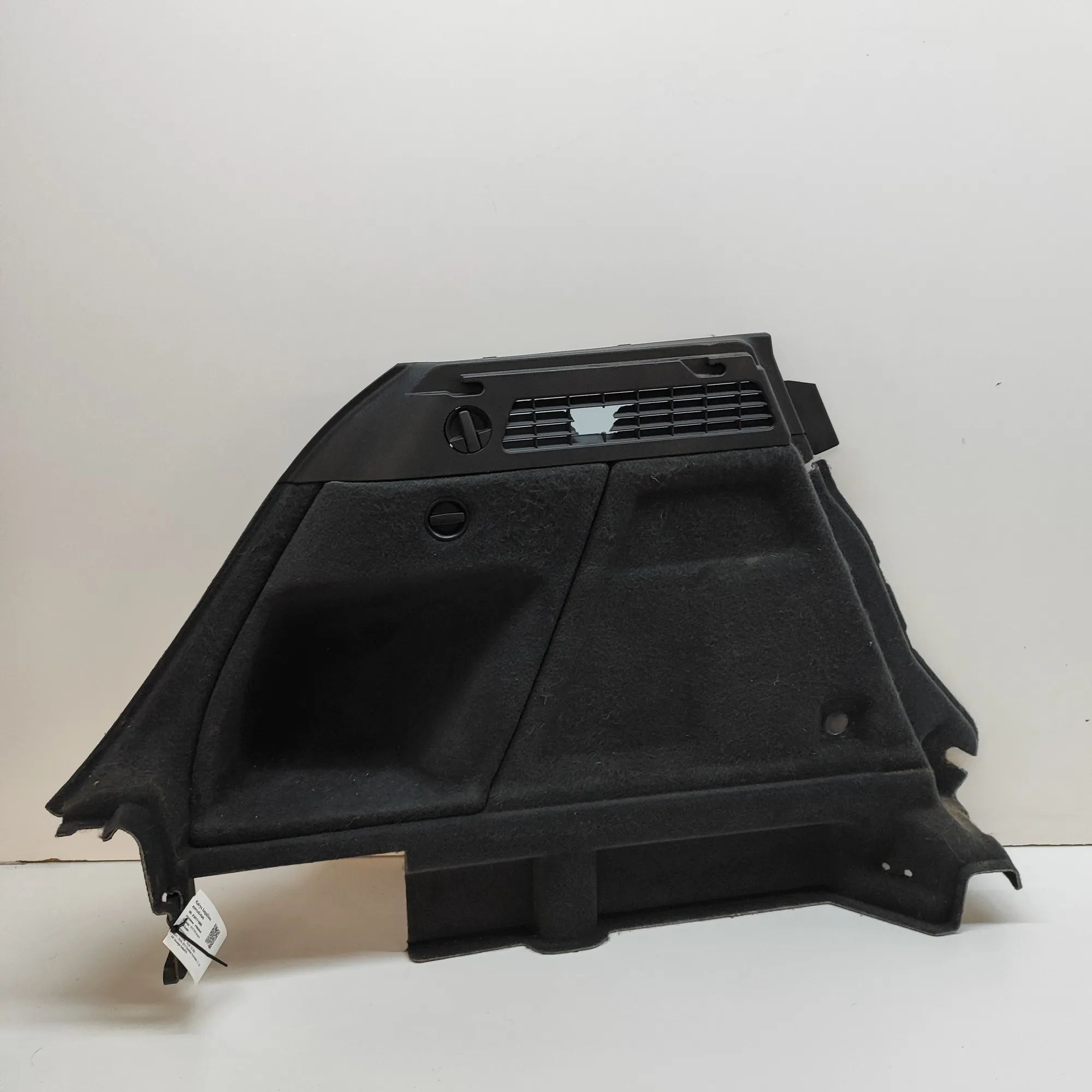 Audi Q3 (8U) Left Side Trunk Trim Left Side Trunk Trim — AUDI Q3 (8U) (2011-2018)...
