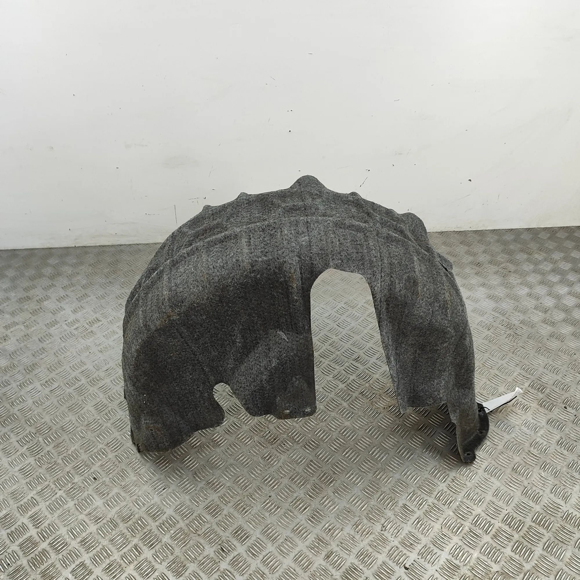 Audi Q3 (F3) Rear Right Arch Liner Rear Right Arch Liner — AUDI Q3 (F3) (2018-...)...