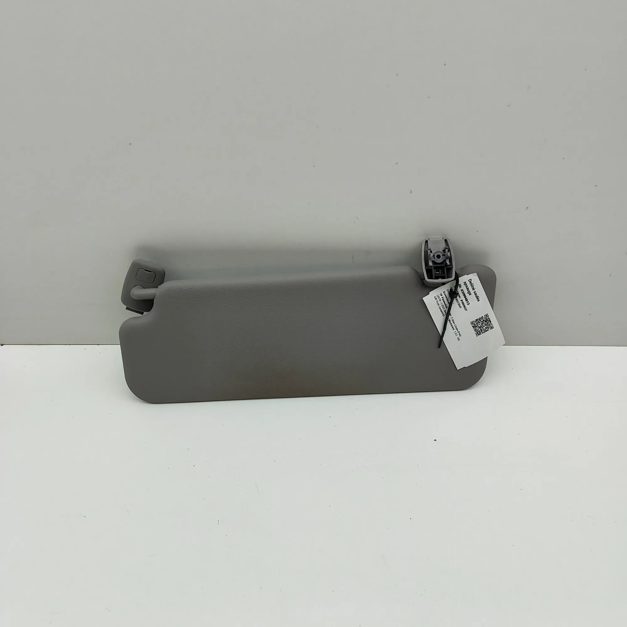 BMW 2 (F44) Sun visor — right Sun visor — right — BMW 2 SERIES (Gran Coupe F4...
